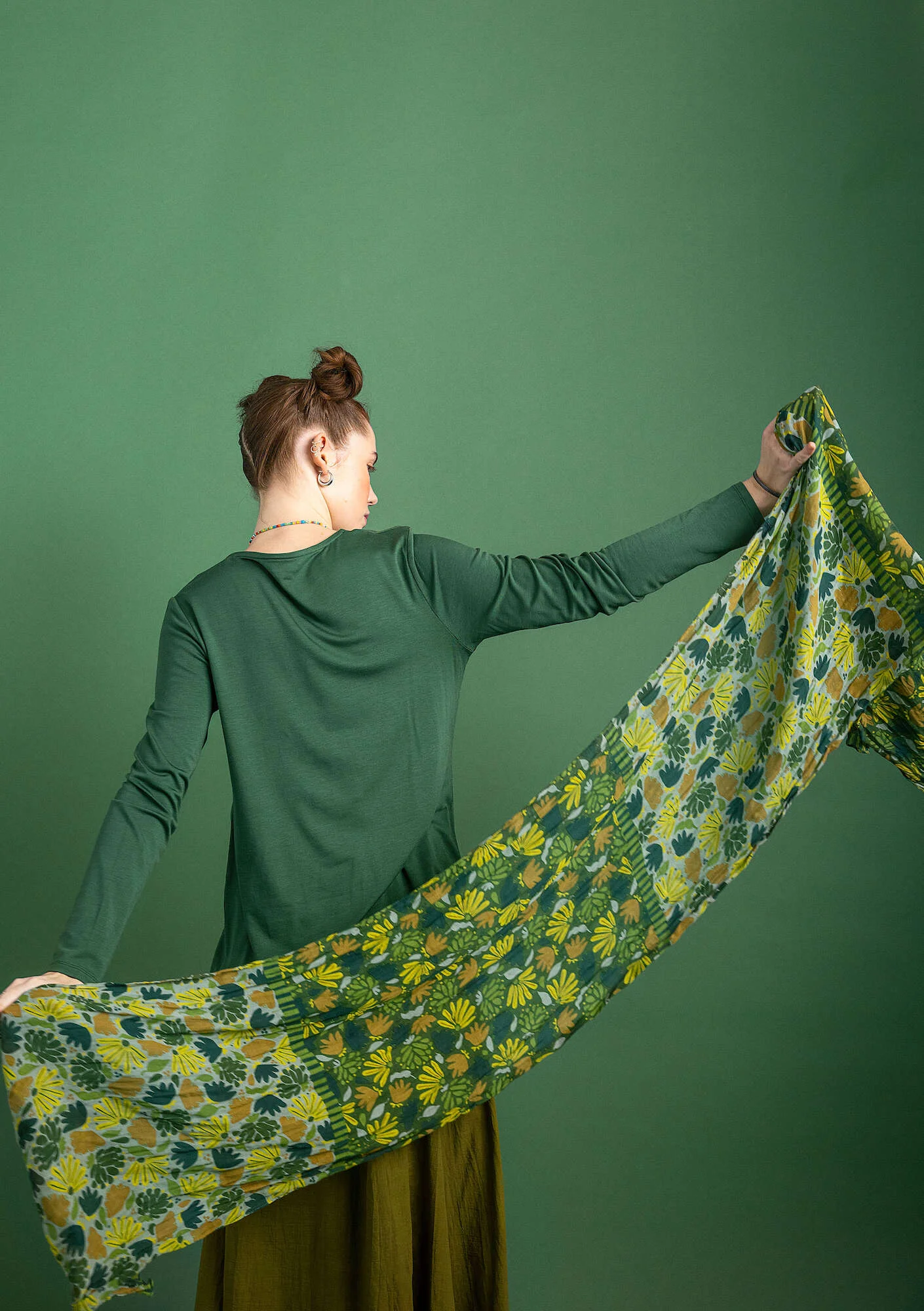 "Jasmine" organic cotton shawl