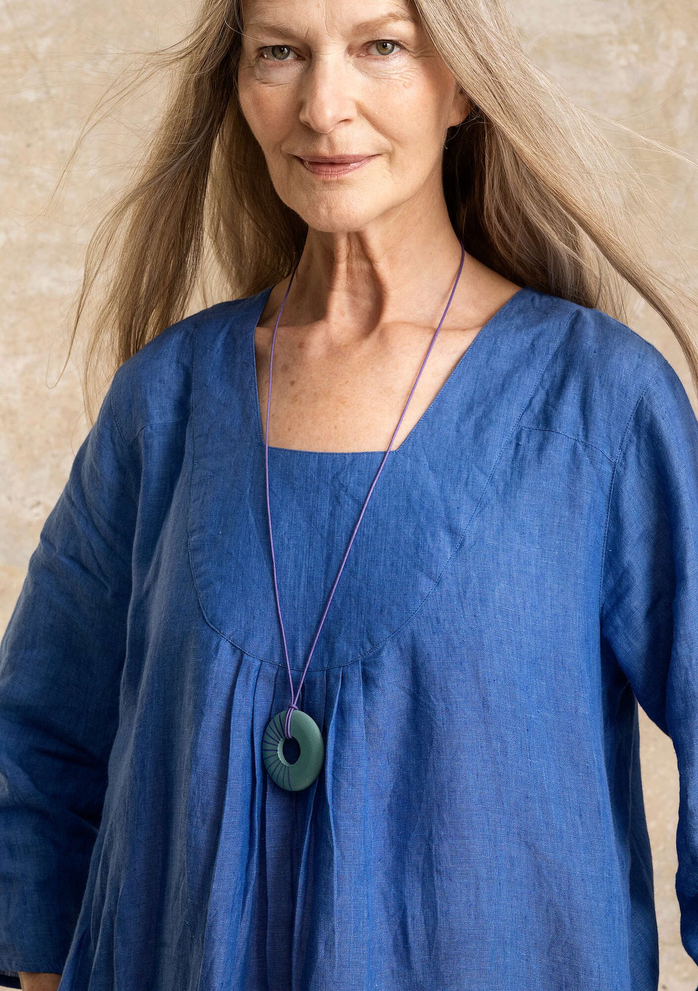 "Gujarat" recycled wood necklace