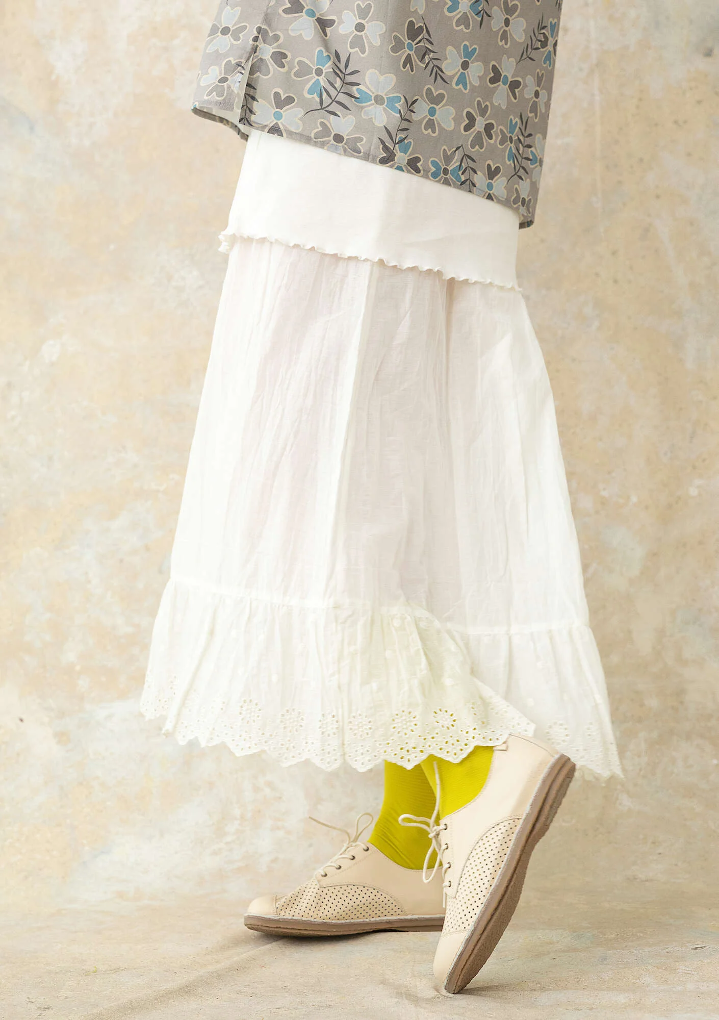 Woven organic cotton underskirt