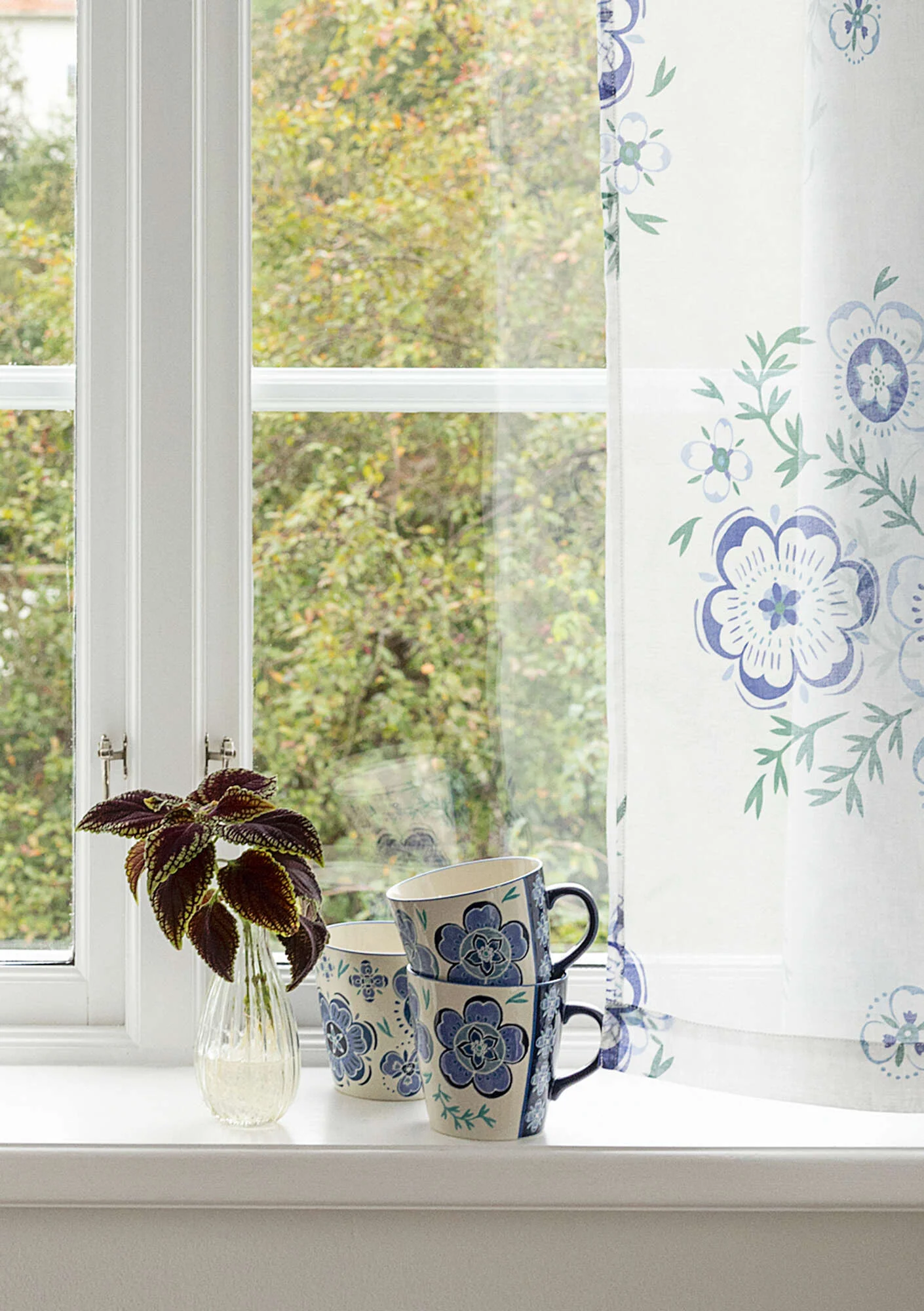 "Petals" ceramic mug