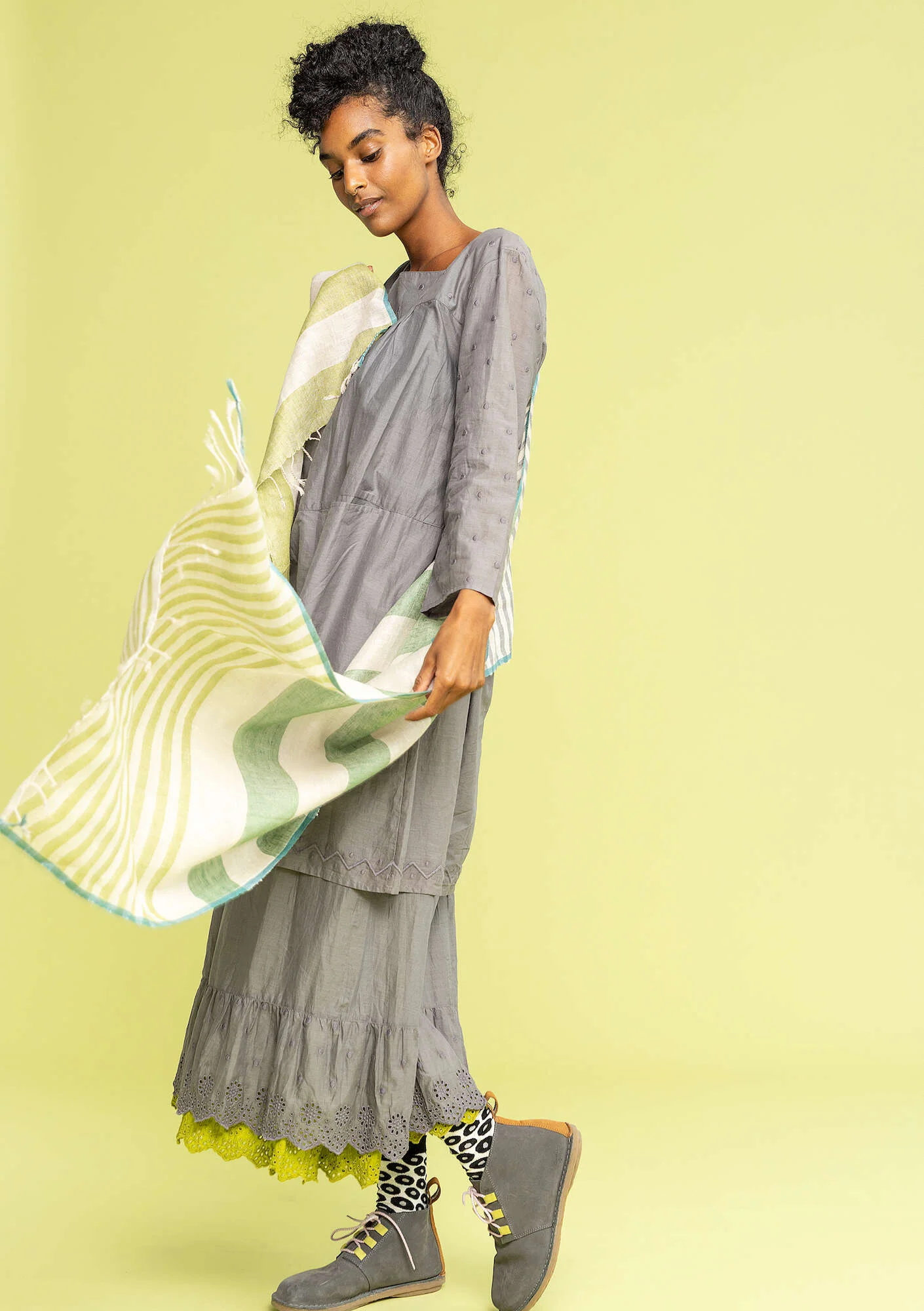 "Ella" linen shawl