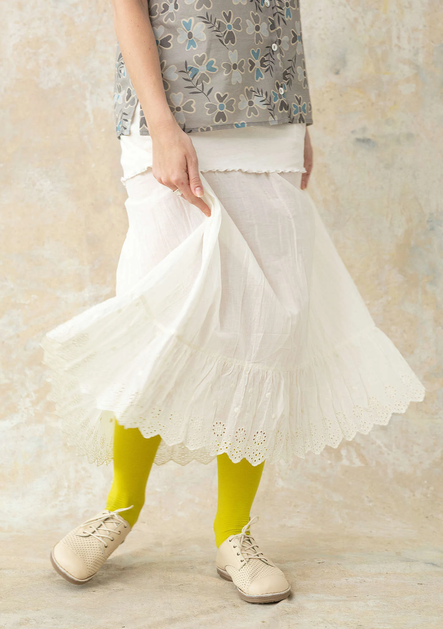 Woven organic cotton underskirt