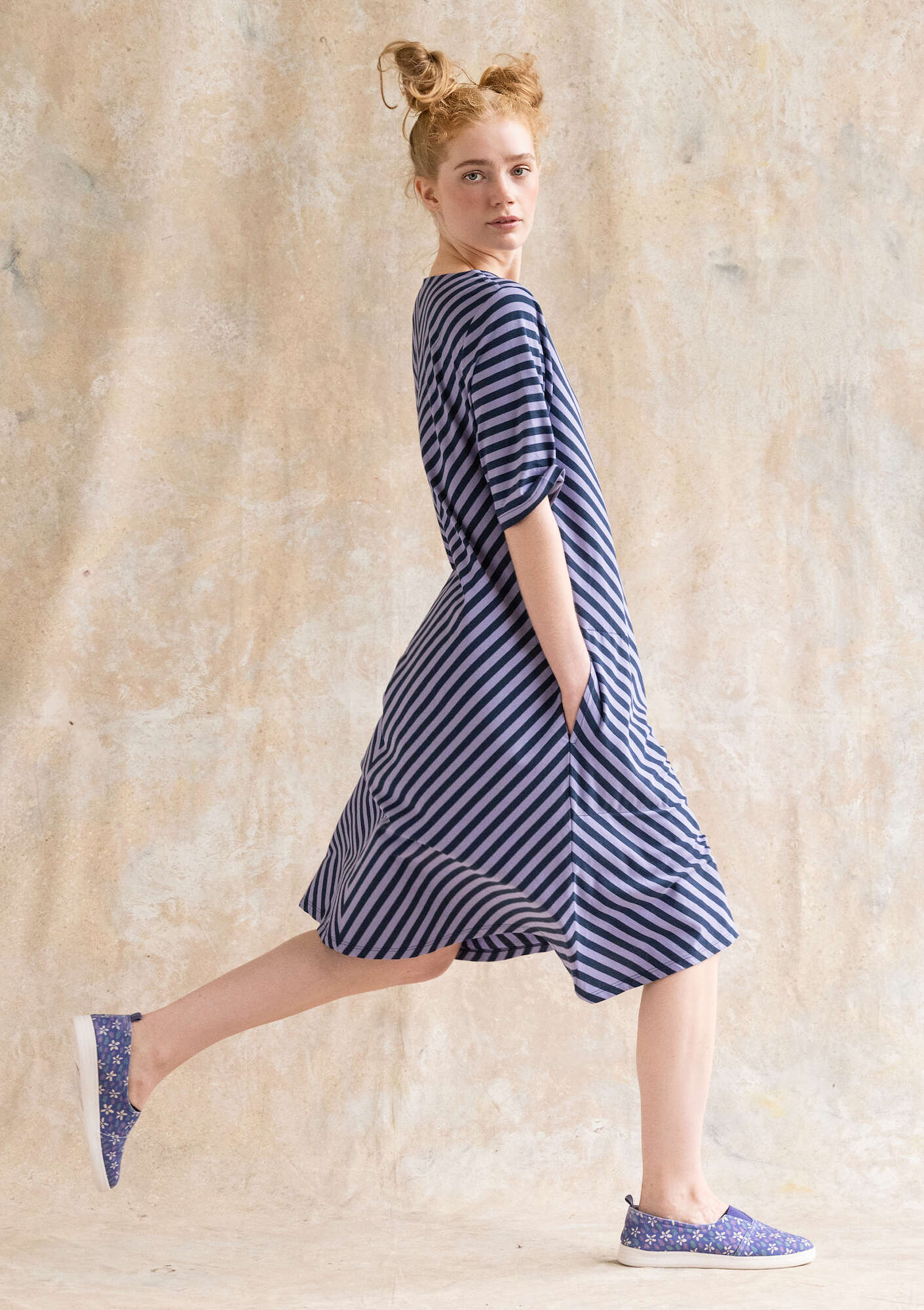 EssentialÖstripe dress made of organic cotton