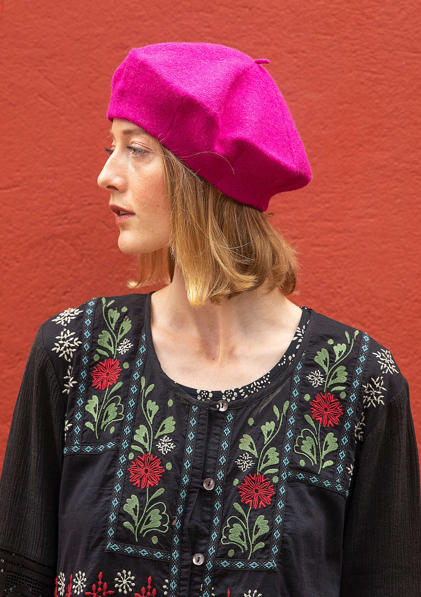 Knitted beret in felted organic wool