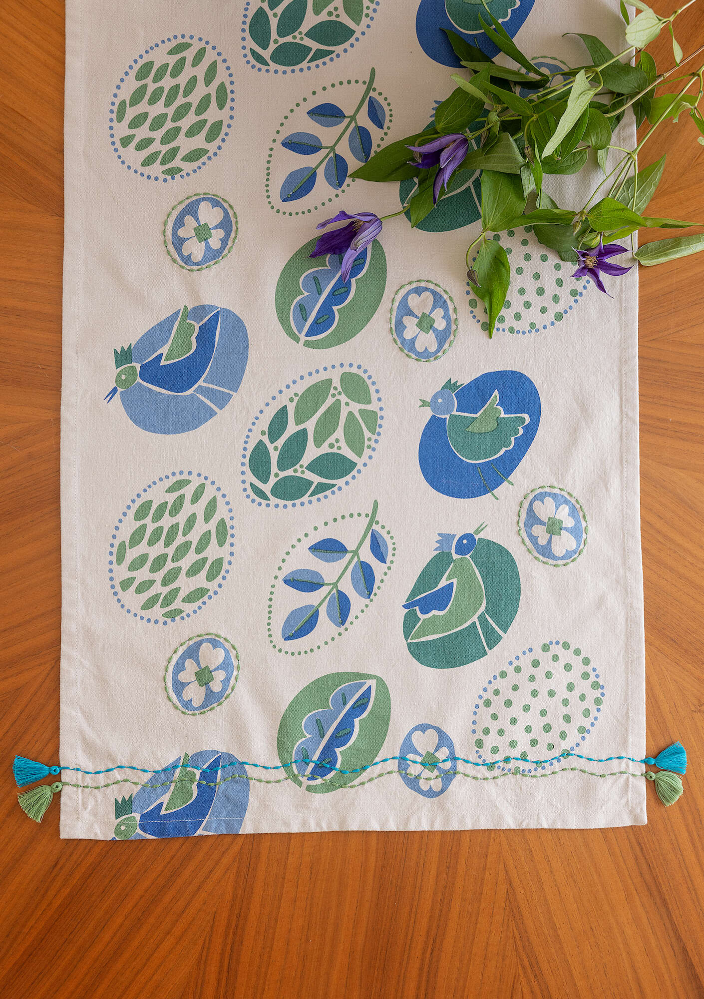 "NÖst" organic cotton table runner