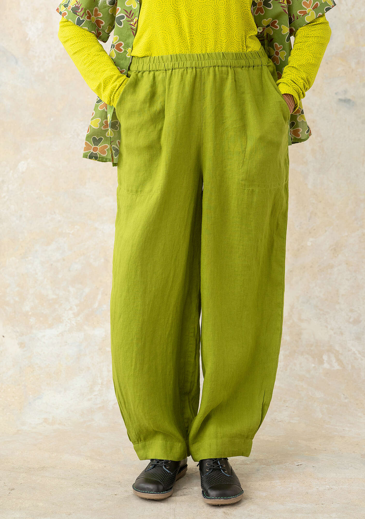 Woven linen trousers