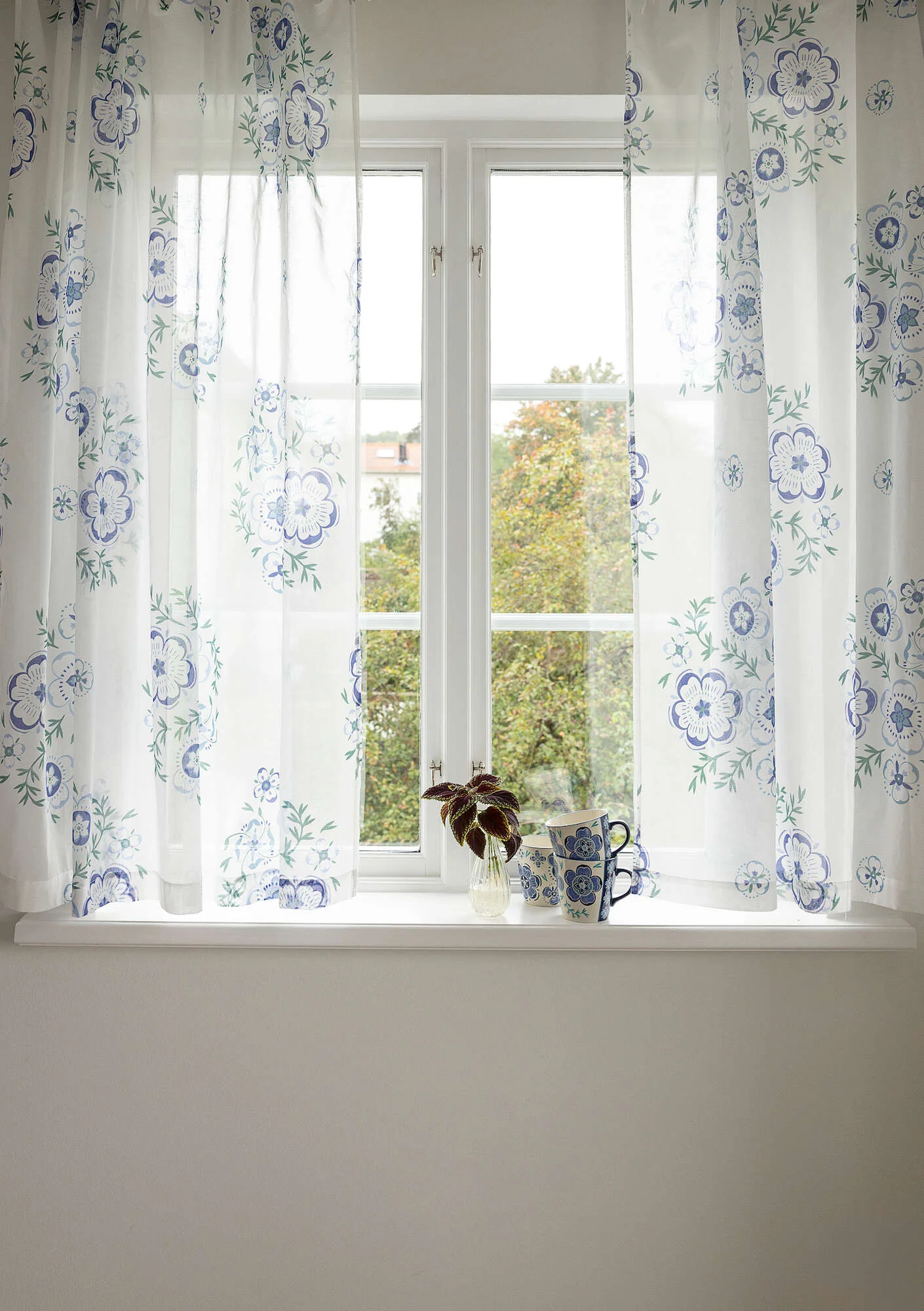 "Desert Bloom" organic cotton short curtain
