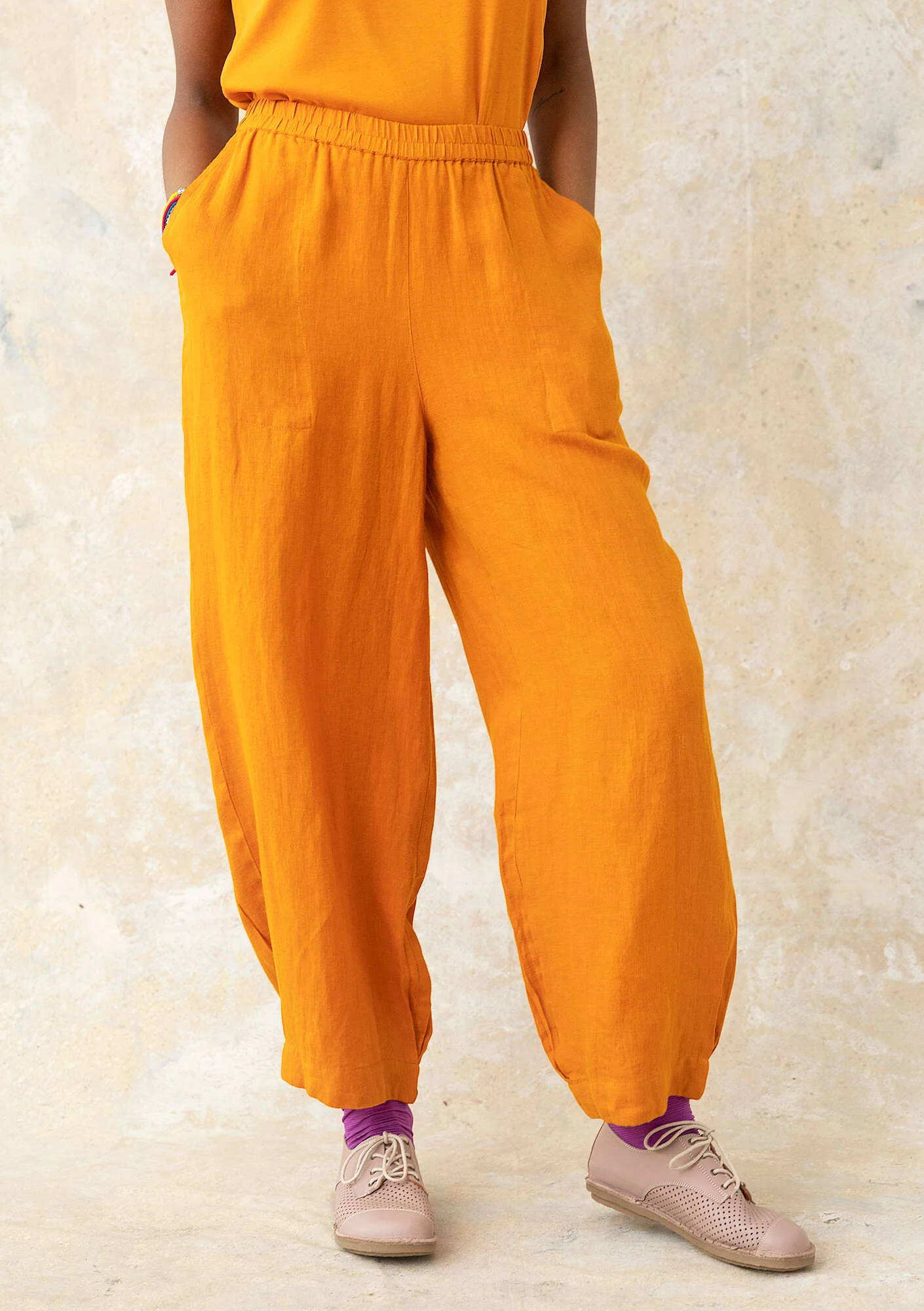 Woven linen trousers