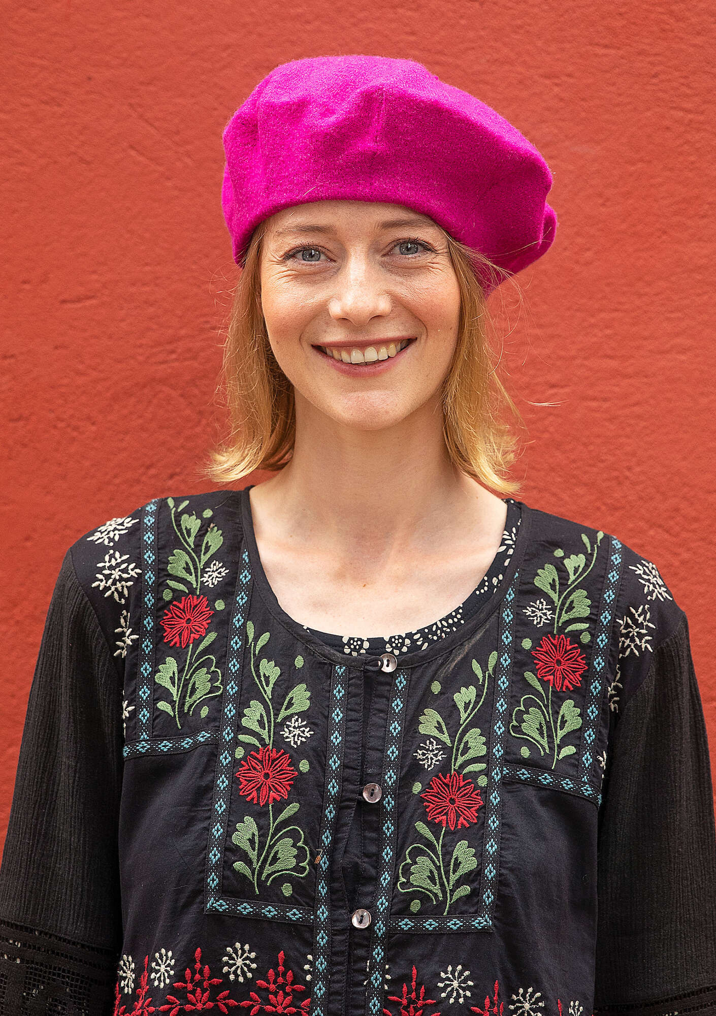 Knitted beret in felted organic wool