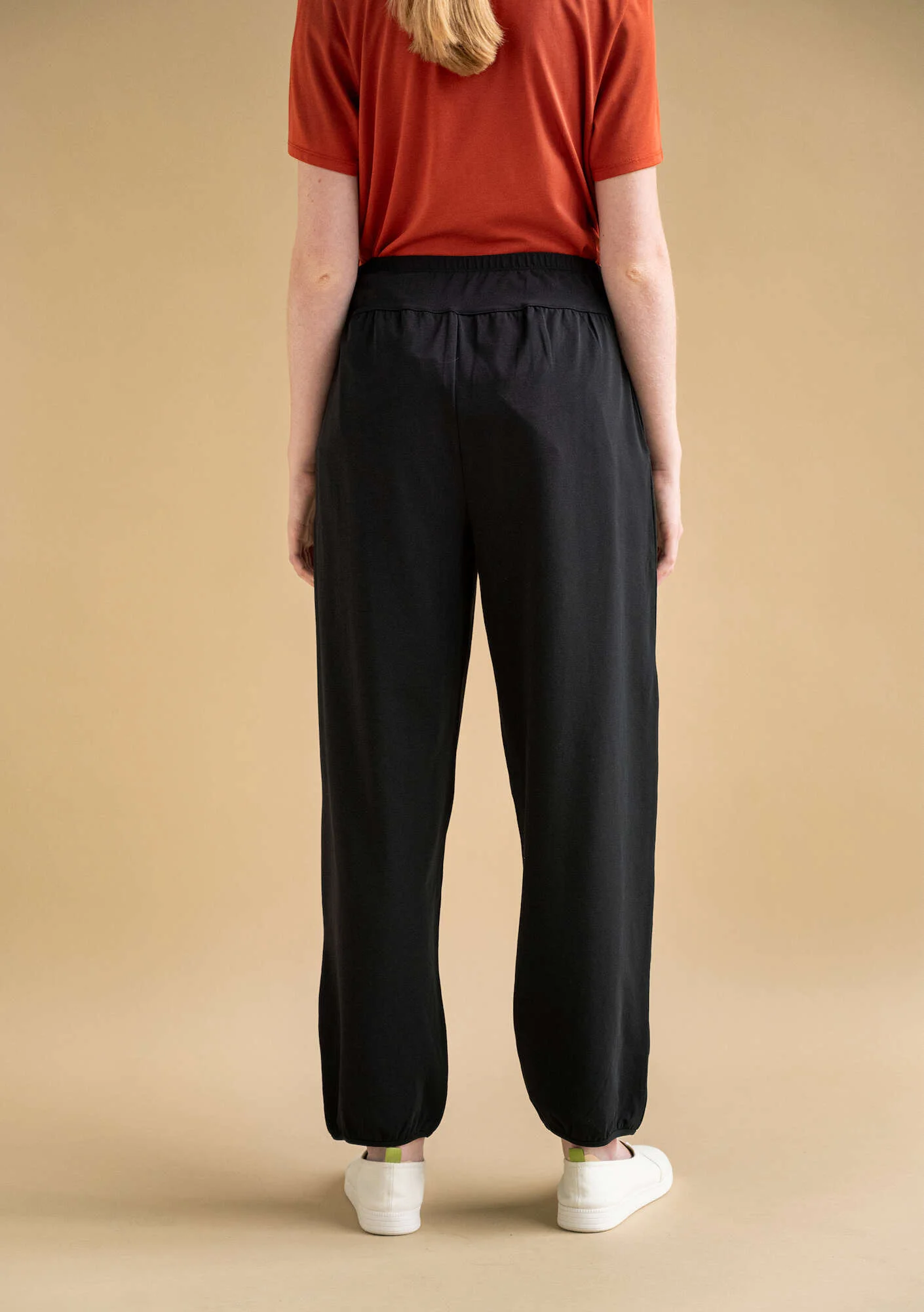Organic cotton/elÖstane jersey trousers