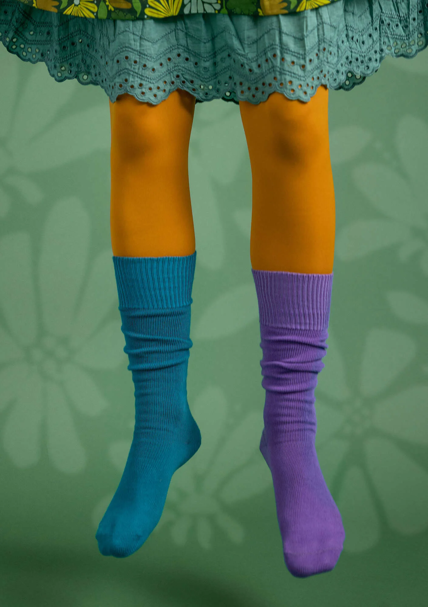 Solid-colour organic cotton knee-highs