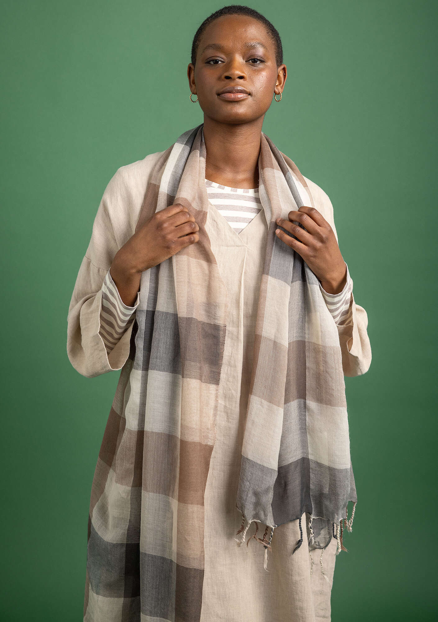"Cleo" yarn-dyed wool shawl