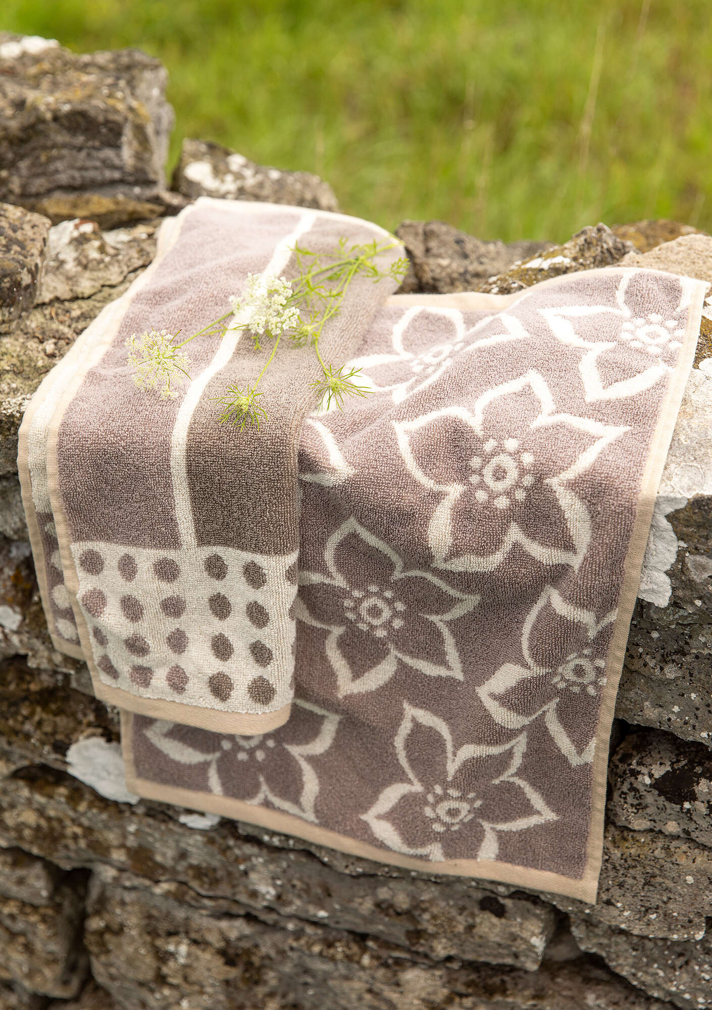 "Flow" guÖst towel in organic cotton, 2-pack
