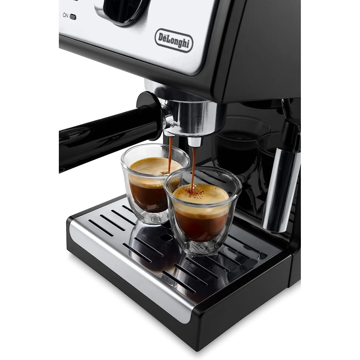 De’Longhi ECP3220 15-Bar Pump Espresso and Cappuccino Machine