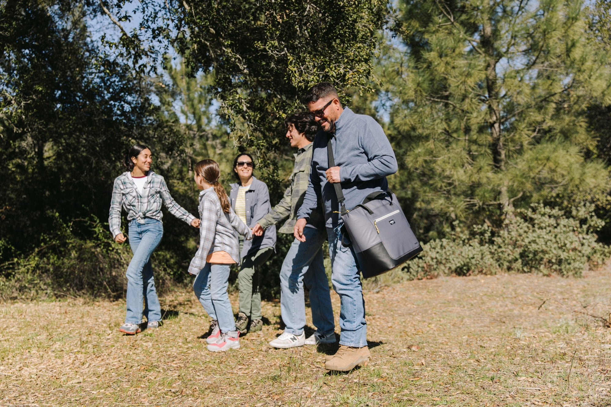 Igloo 28 cans Overland Tote Soft Sided Cooler, Gray