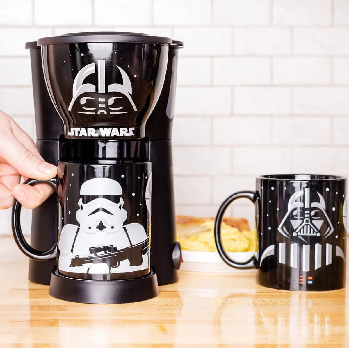 Uncanny Brands Star Wars Darth Vader & Stormtrooper Coffee Maker Set