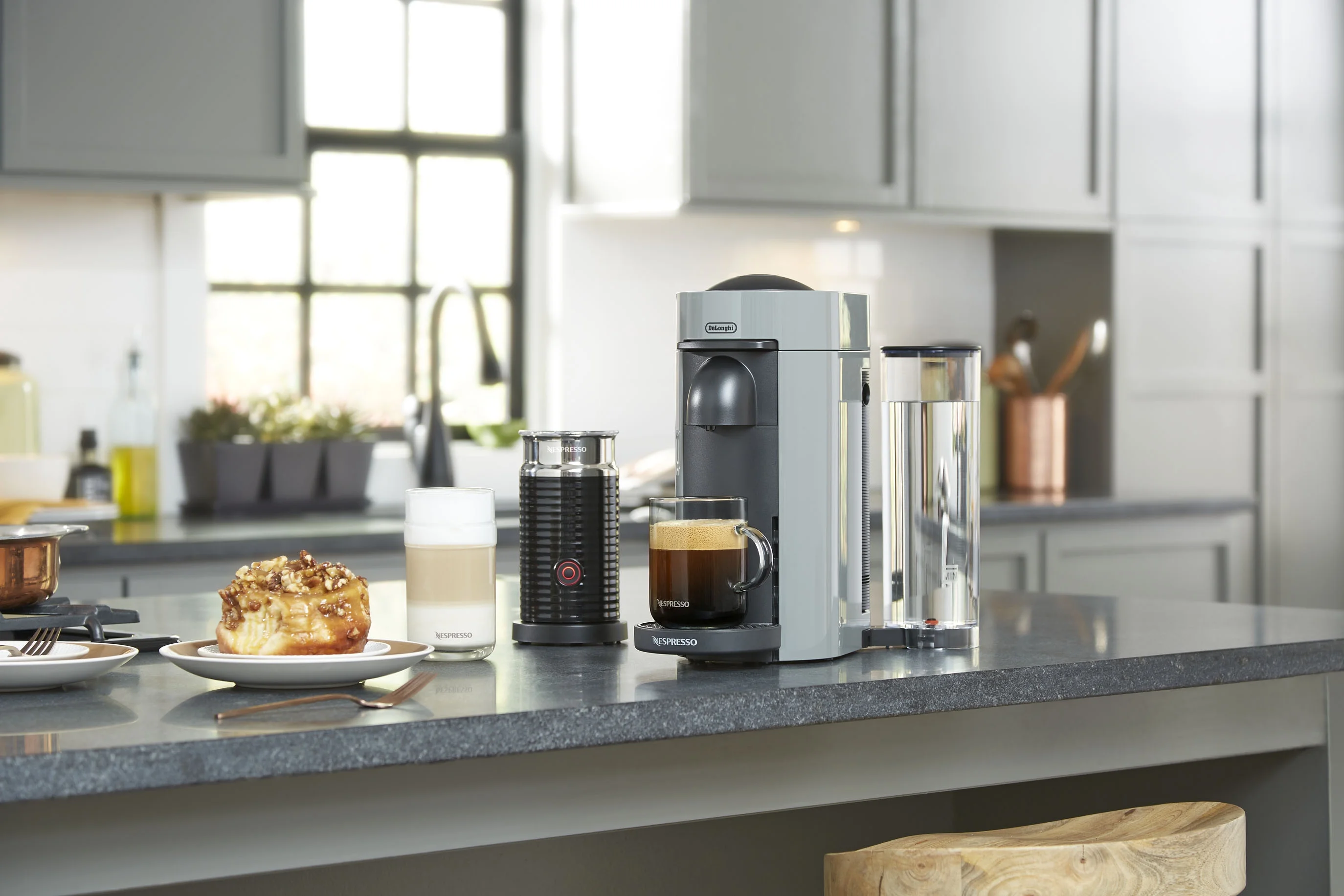 Nespresso Vertuo Plus Coffee and Espresso Machine by De’Longhi with Aerocinno, Gray