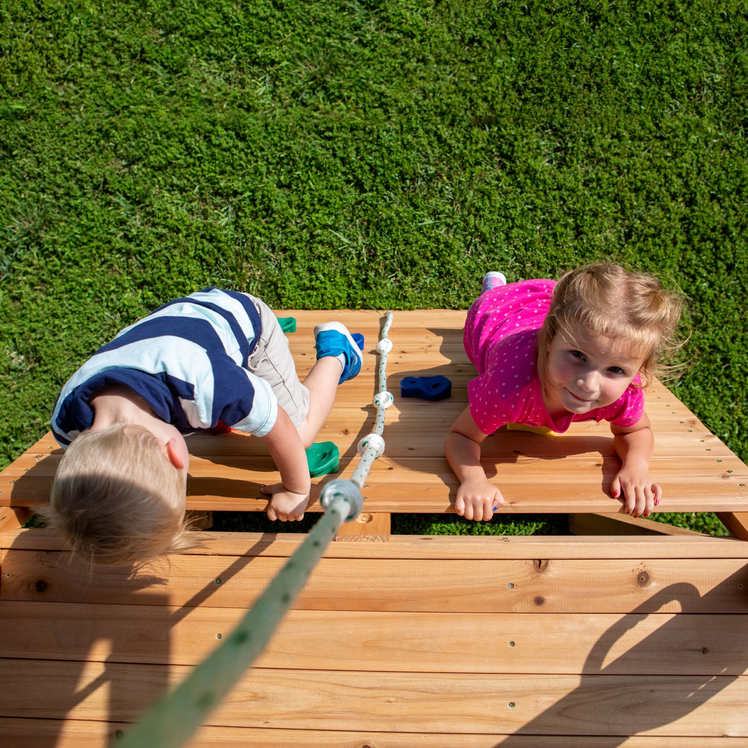 Backyard Discovery Mount McKinley Swing Set