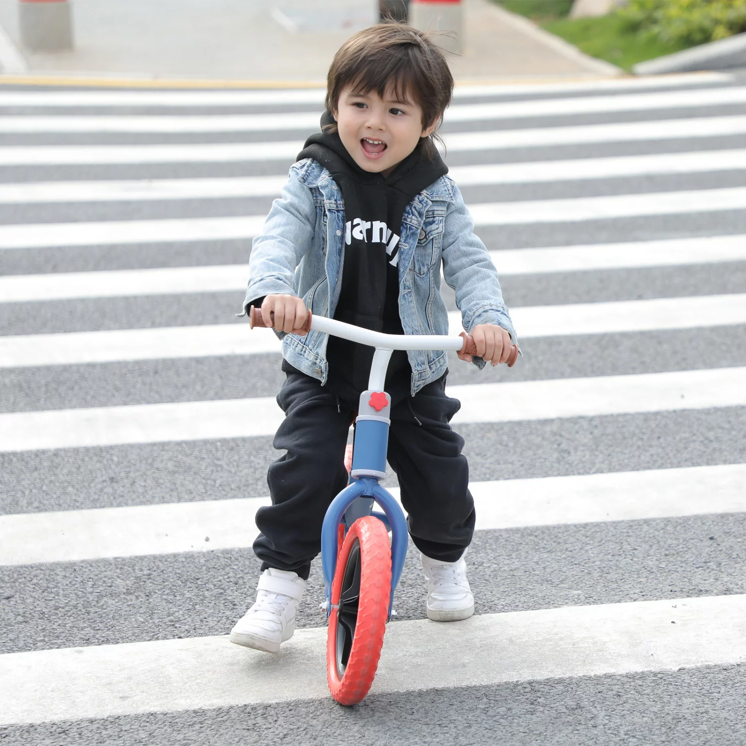 Kumji Balance Bike for 2-6 years Old Kids, 11” Cute Balance Trainer, No Pedal Bikes for Kids , Training Bike, Adjustable Height Carbon Steel & PE Tires