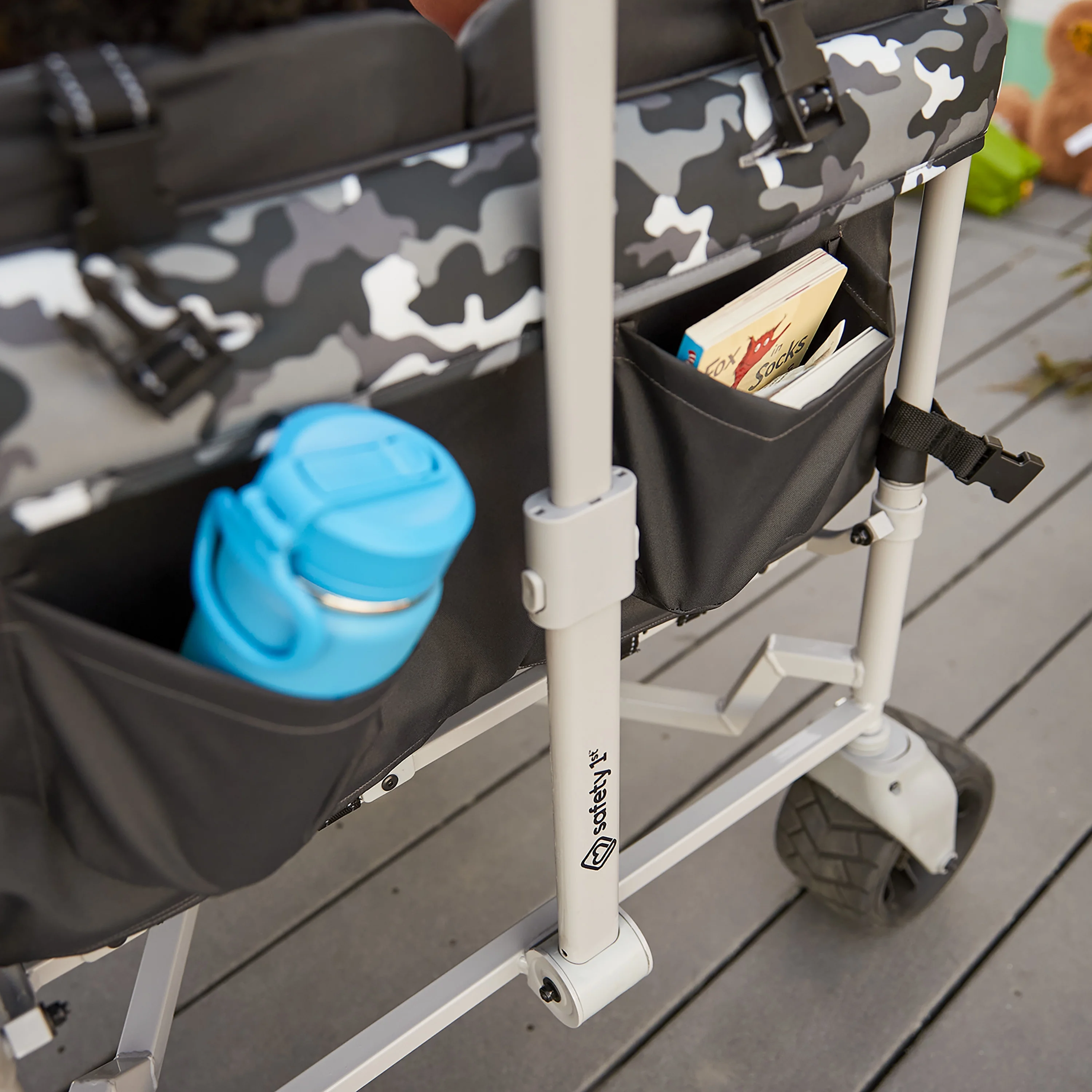 Safety 1 Summit Sprint Quad Wagon Stroller, Charcoal Camo