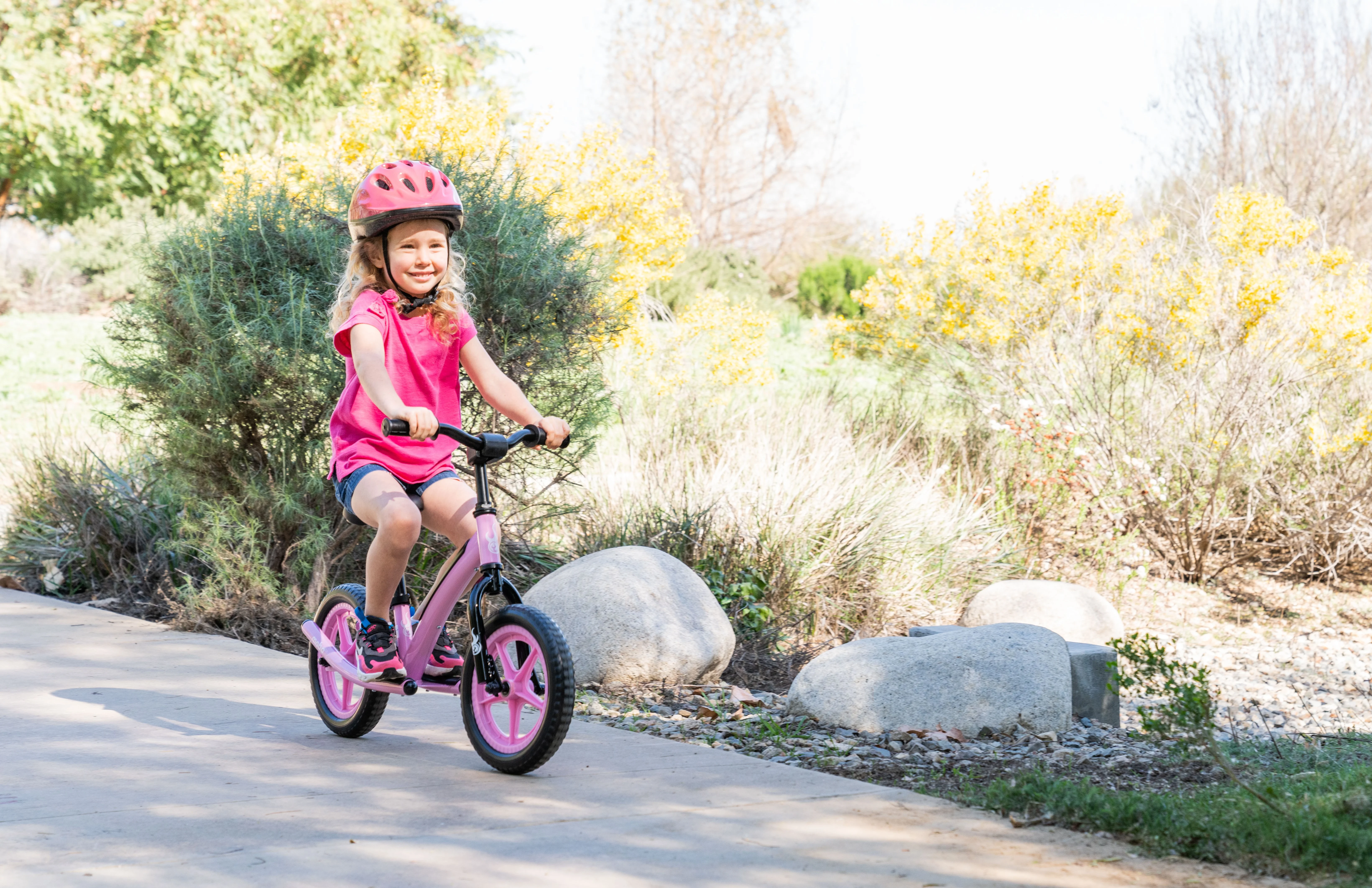 Mobo Explorer Red Balance Bike for Kids, 2-6 Years Old, Bicycle for Boys and Girls, No Pedal Ride On Toy for Toddlers