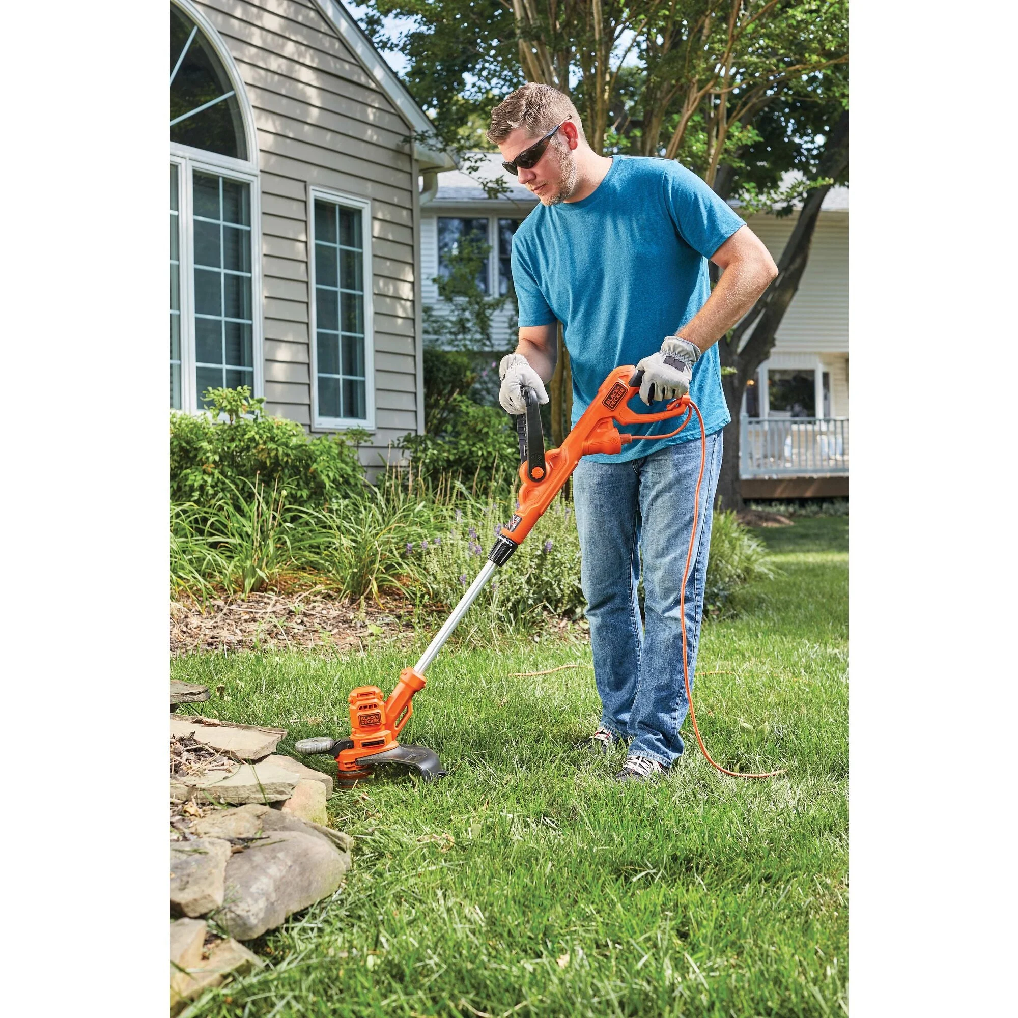 BLACK+DECKER String Trimmer With Auto Feed, Electric, 6.5-Amp, 14-Inch, (BESTA510)