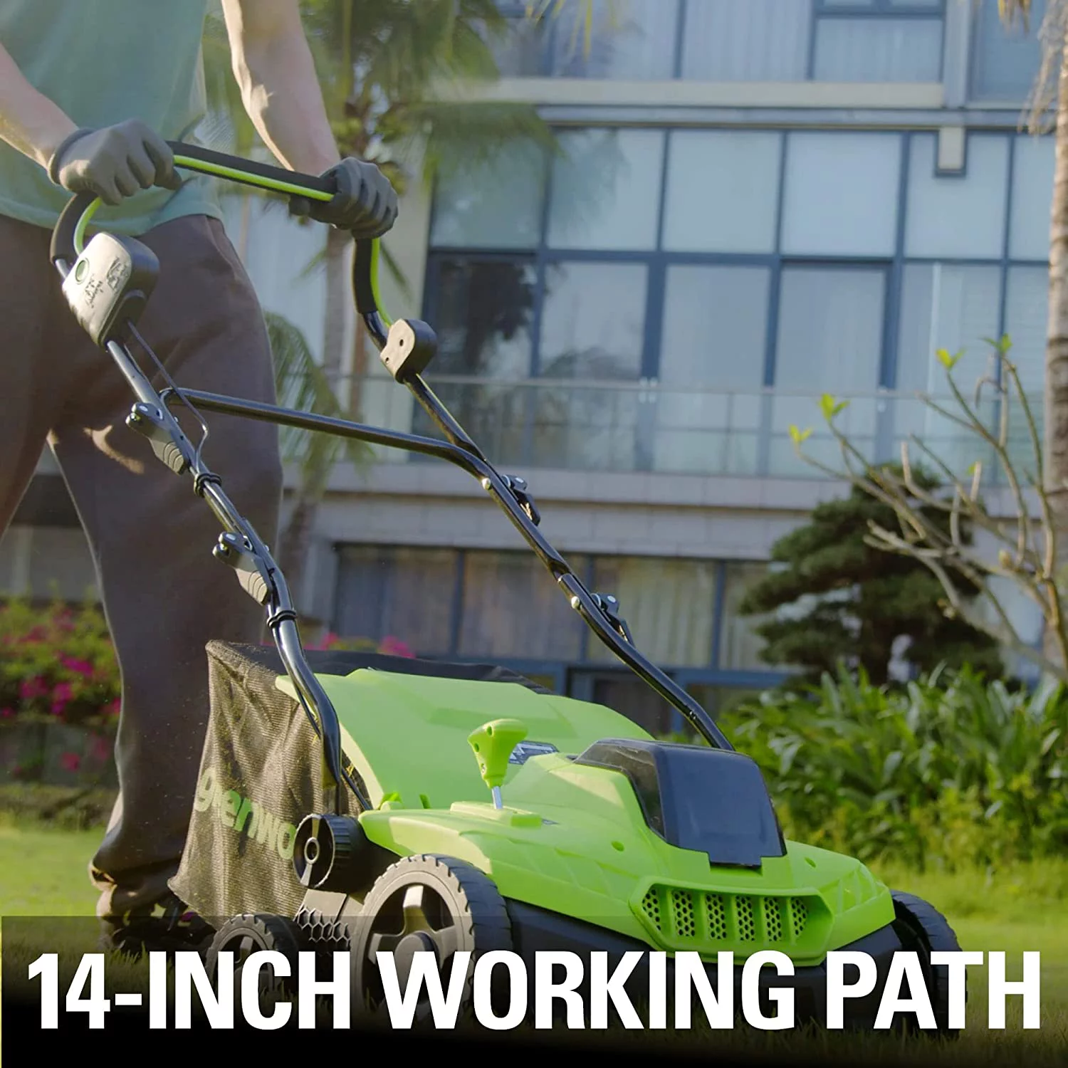 Greenworks 40V (2-In-1) Dethatcher / Scarifier, 5Ah USB Battery and Rapid Charger Included, DT40B510