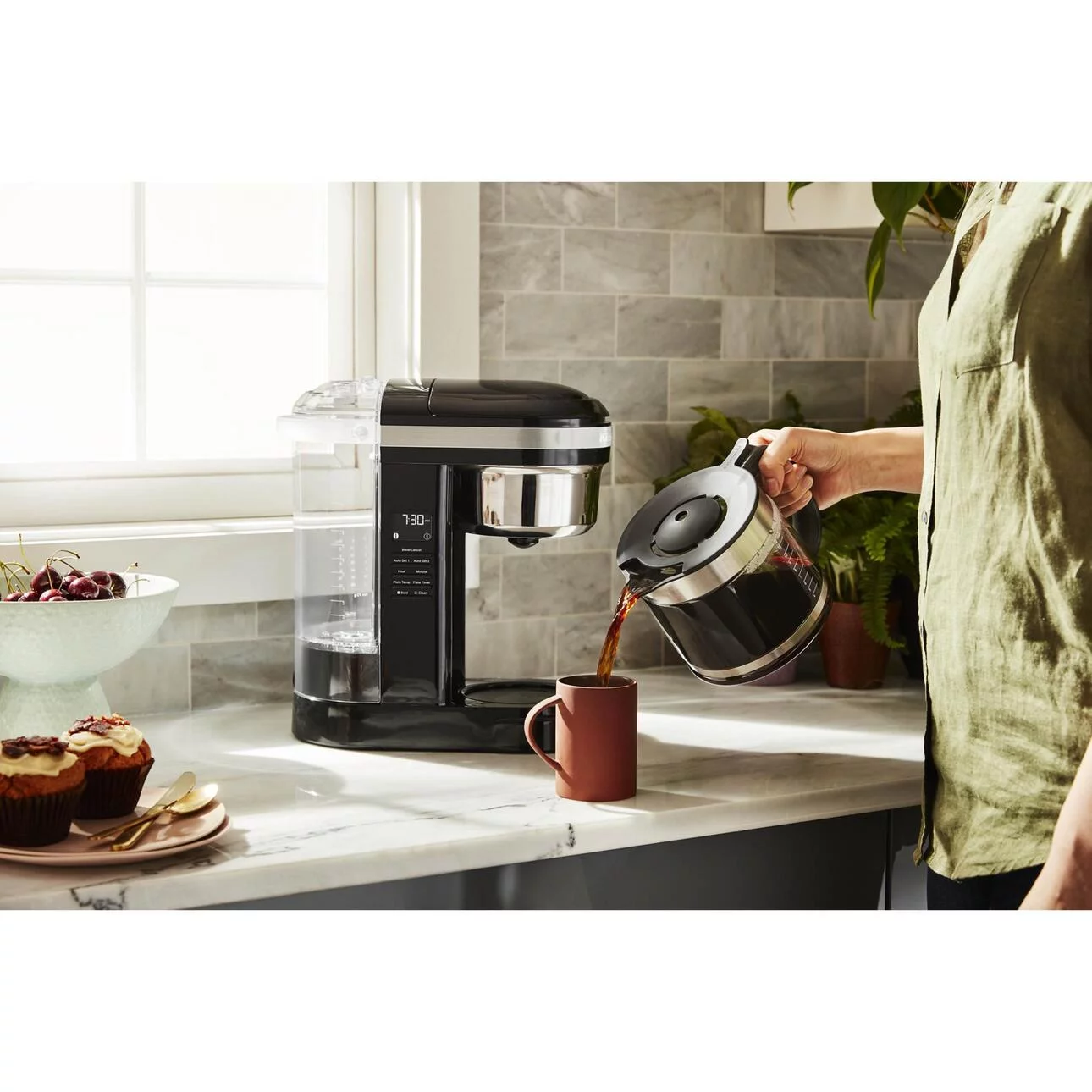 KitchenAid 12 Cup Drip Coffee Maker with Spiral Showerhead and Programmable Warming Plate, Onyx Black, KCM1209