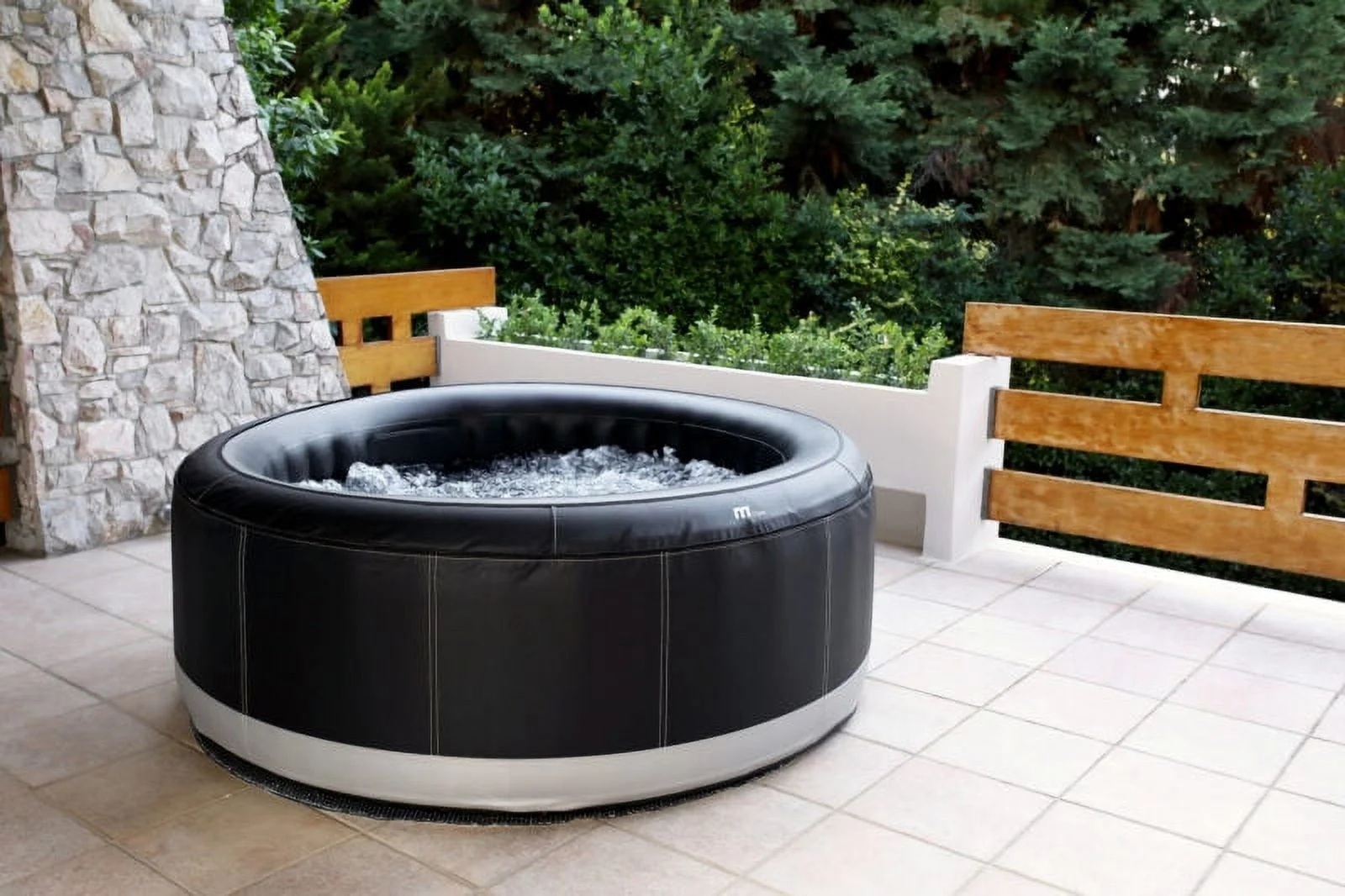 M-Spa Camaro Inflatable Hot Tub Premium 6-Person 138 Jets Plug and Play with Cover