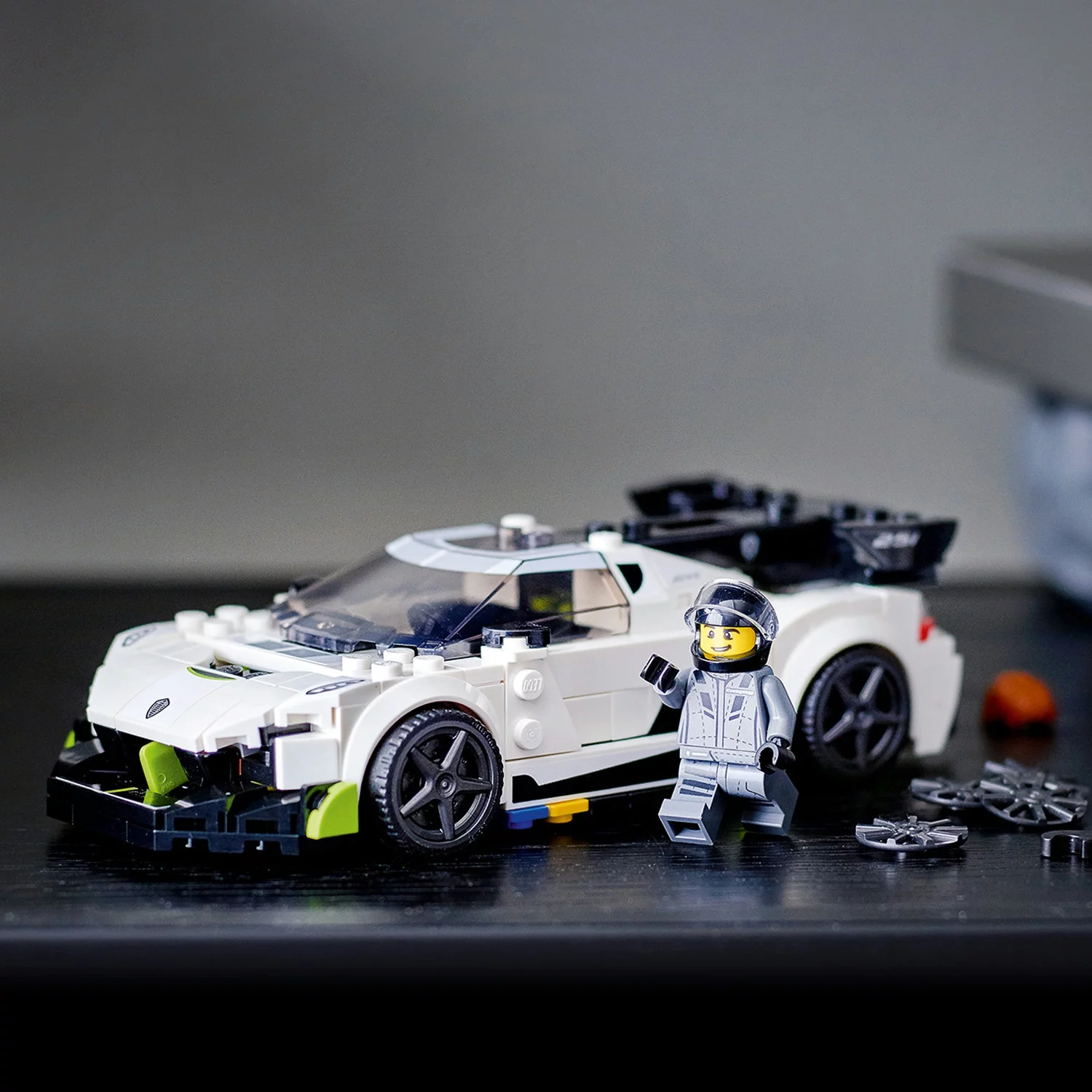 LEGO Speed Champions Koenigsegg Jesko 76900 White Racing Car Building Set