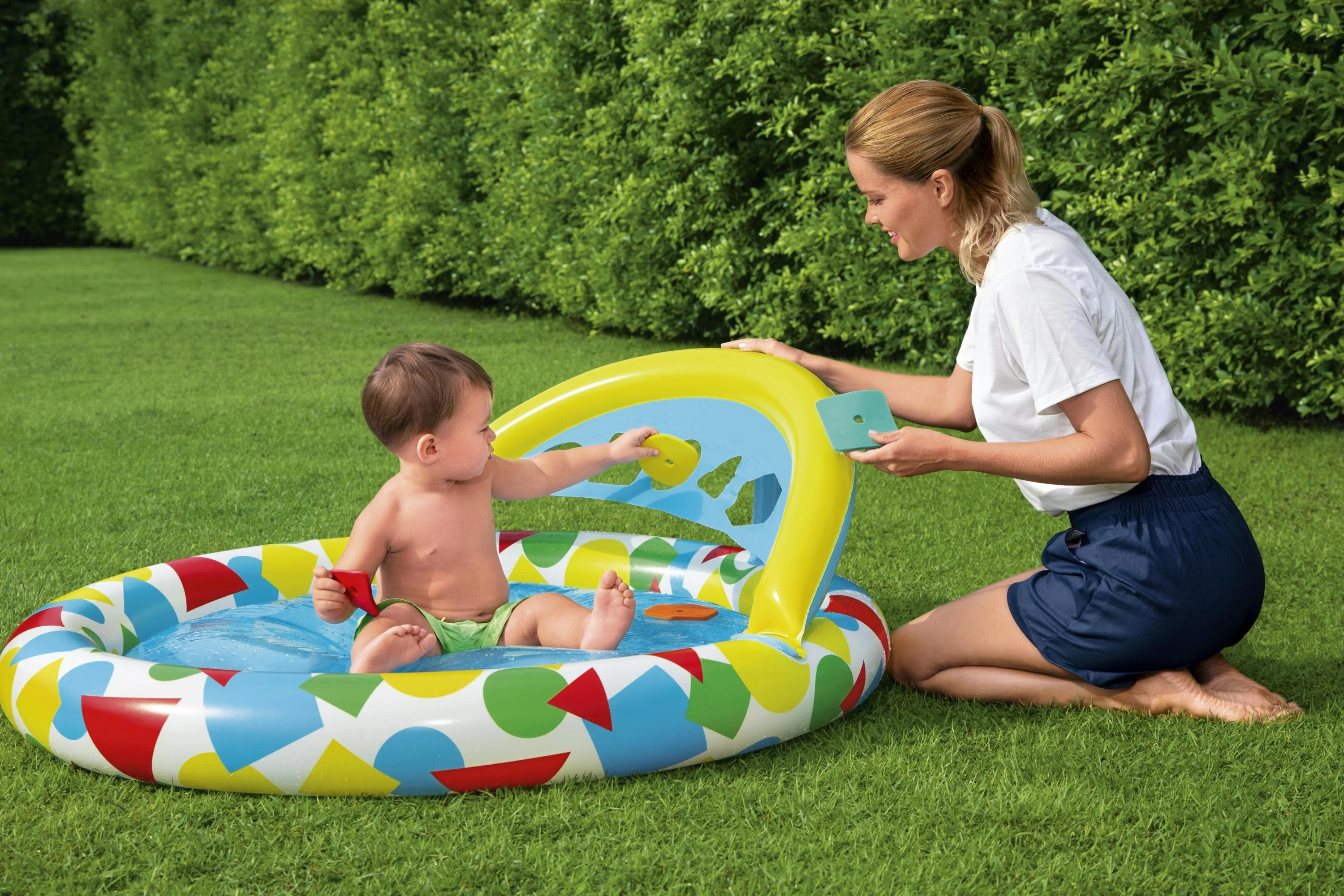 H2OGO! Splash & Learn Inflatable Kiddie Pool 47?? x 46?? x 18??