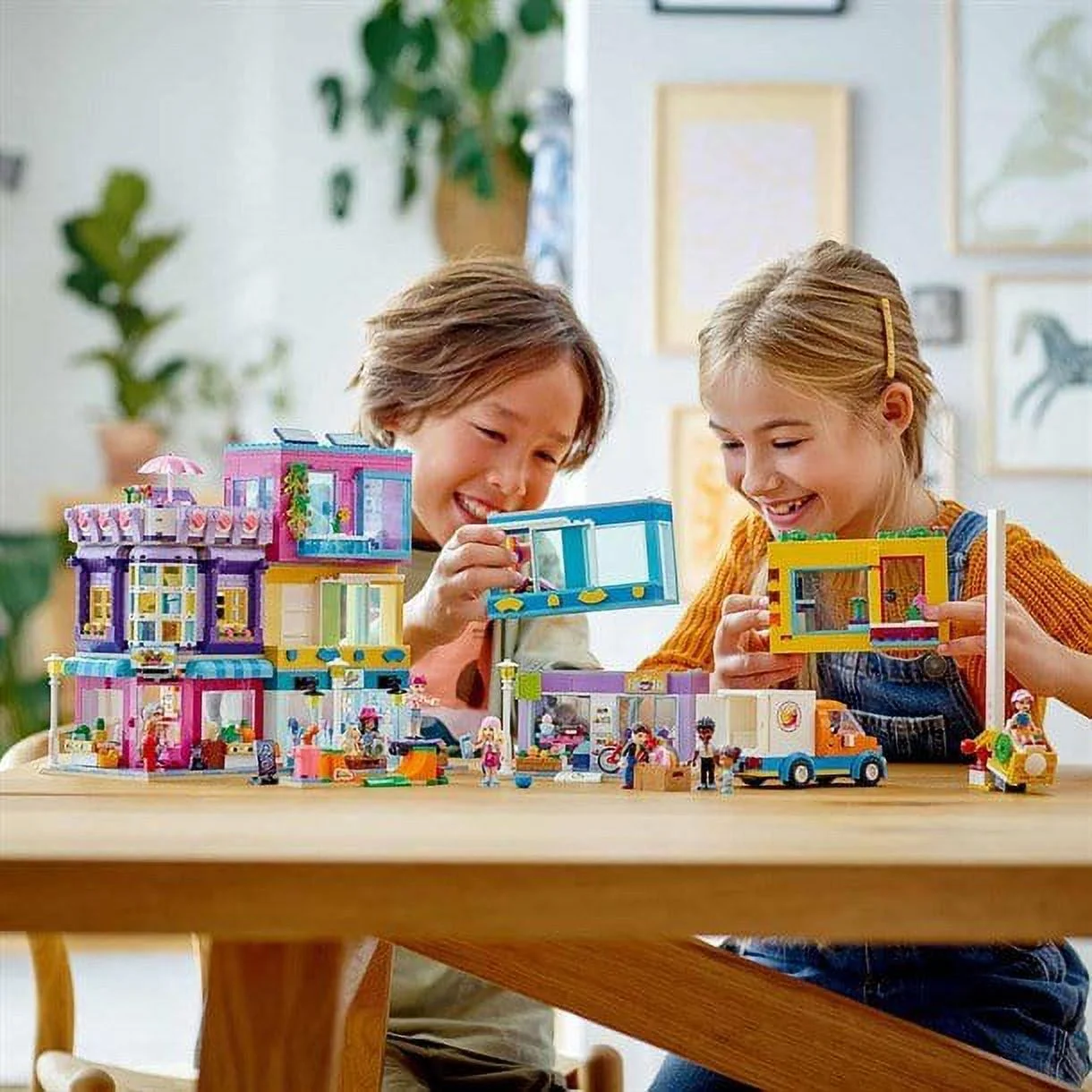 Lego Friends Main Street Building 41704