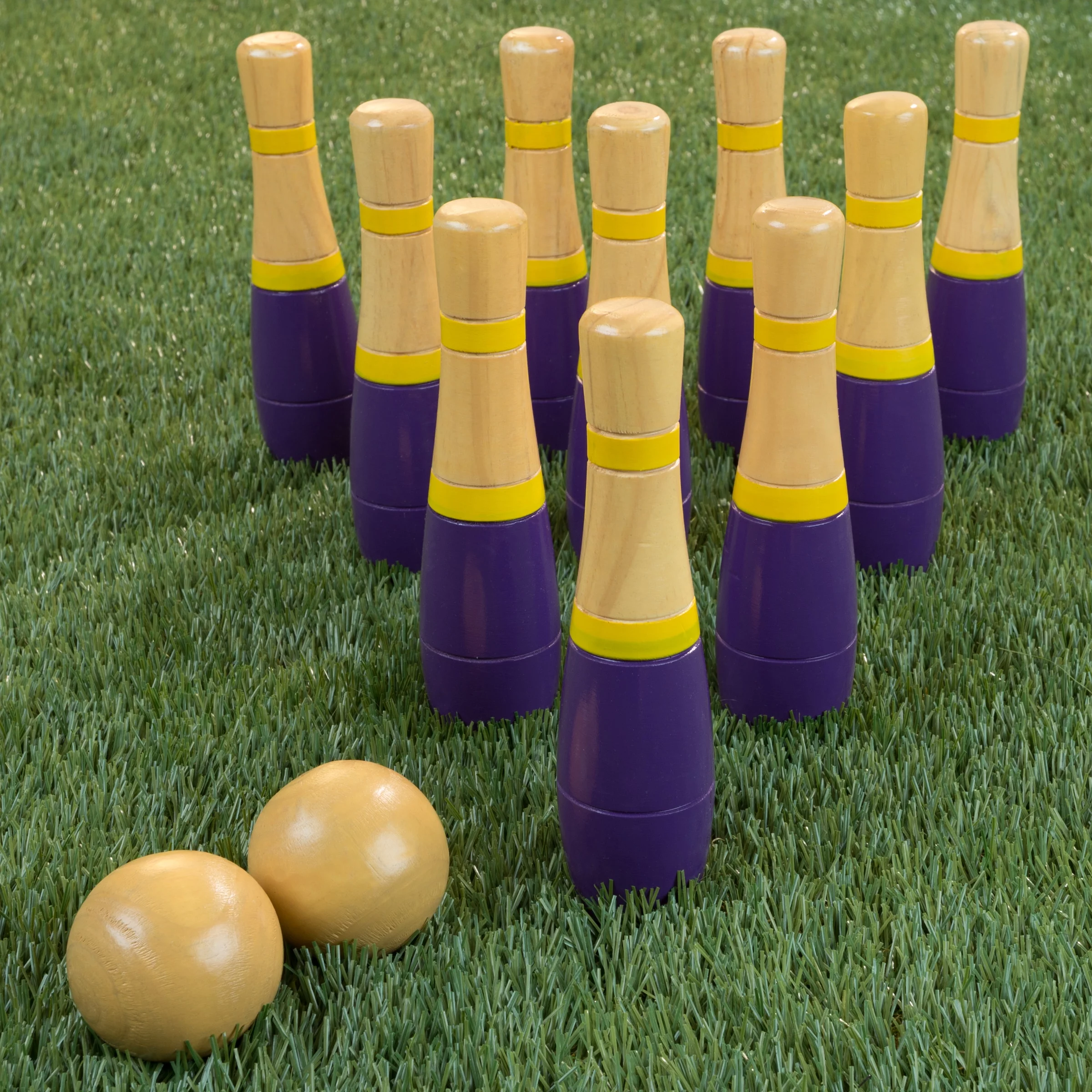 Hey Play 10-Pin Indoor/Outdoor Wood Bowling Set with 2 Balls and Carry Bag