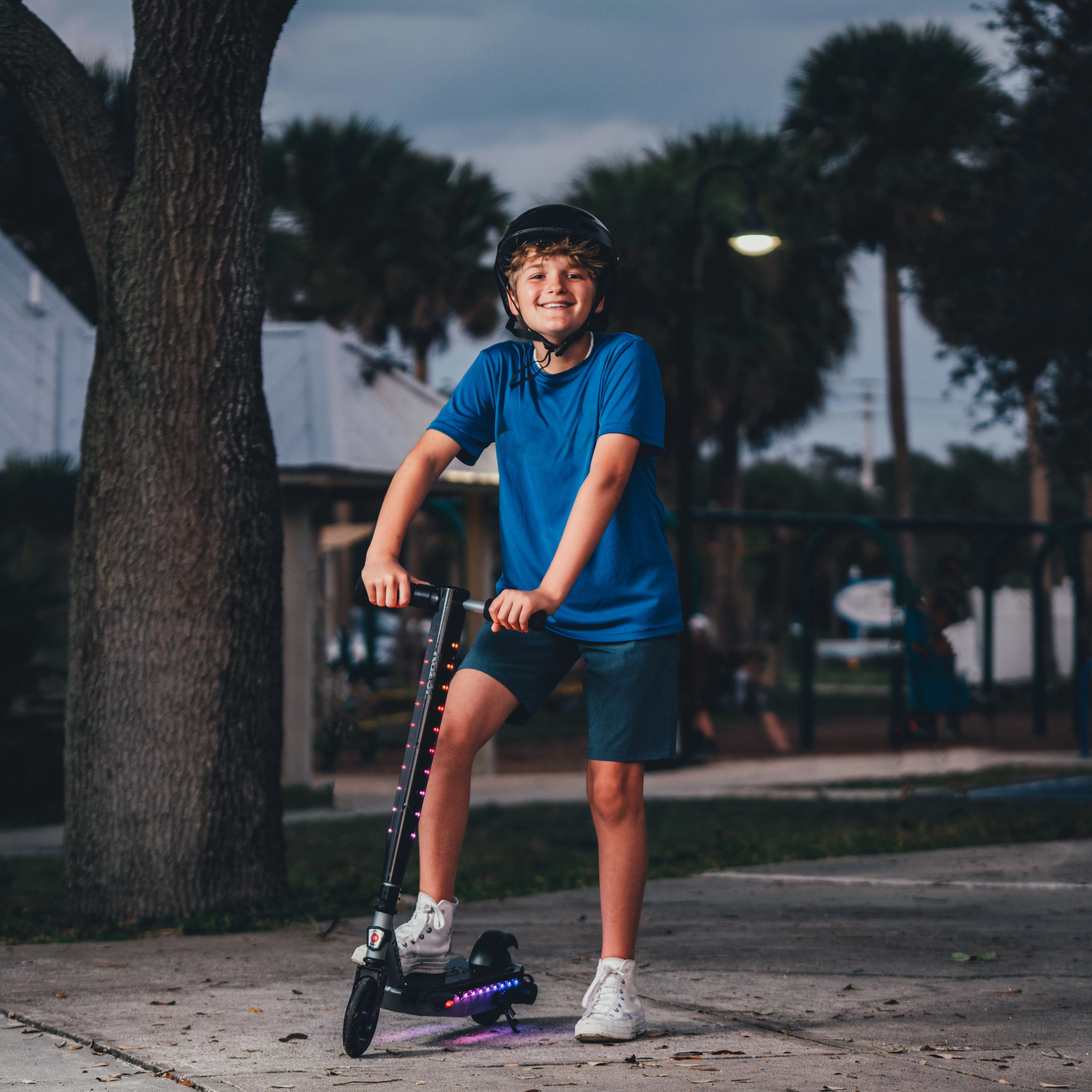 Razor Power Core E90 Lightshow ?C Electric Scooter for Kids Ages 8+, up to 10 mph, Multi-Color LED Lights