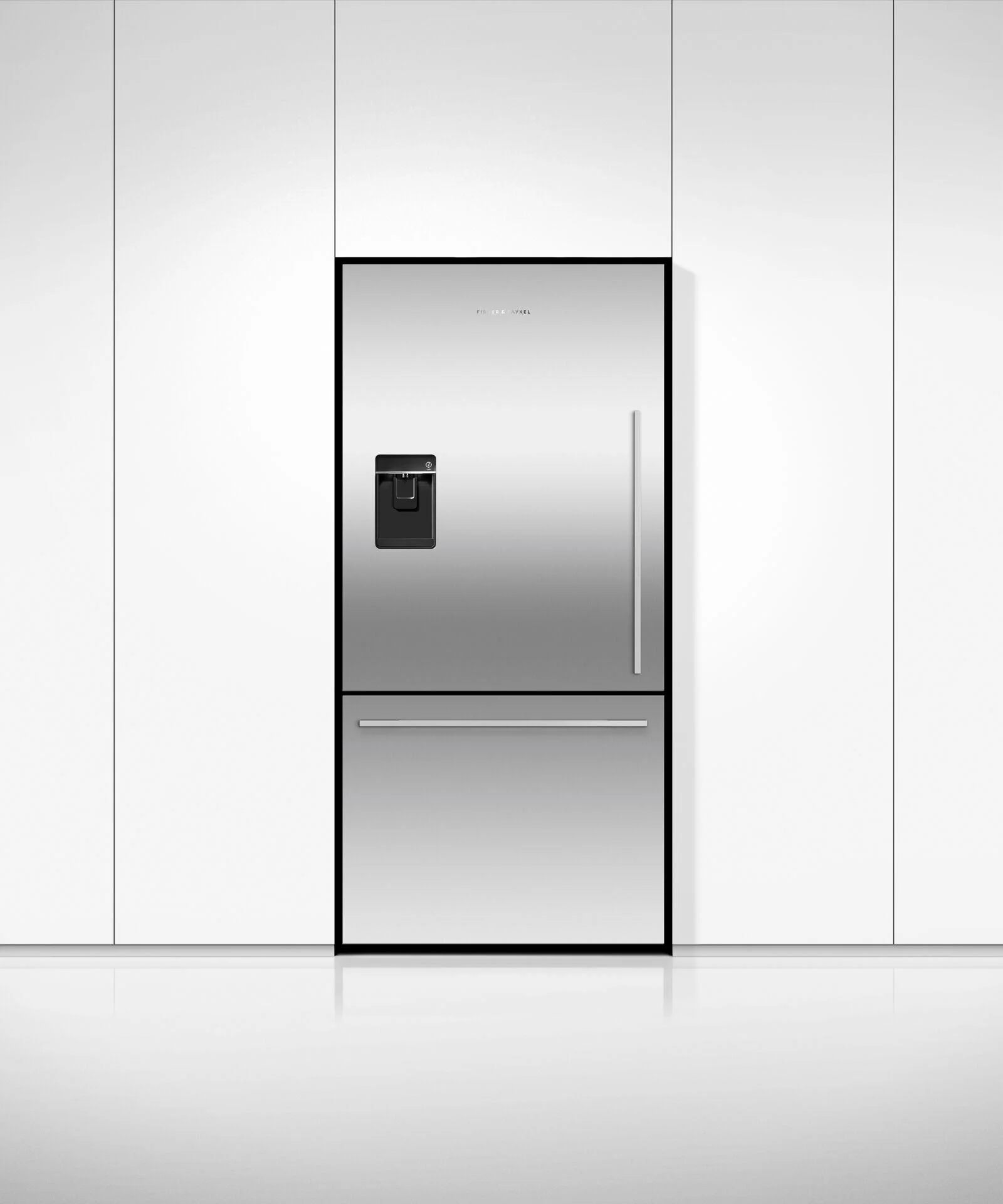 FISHER & PAYKEL RF170WDLUX5N  BOTTOM FREEZER FREESTANDING REFRIGERATOR Stainless Steel