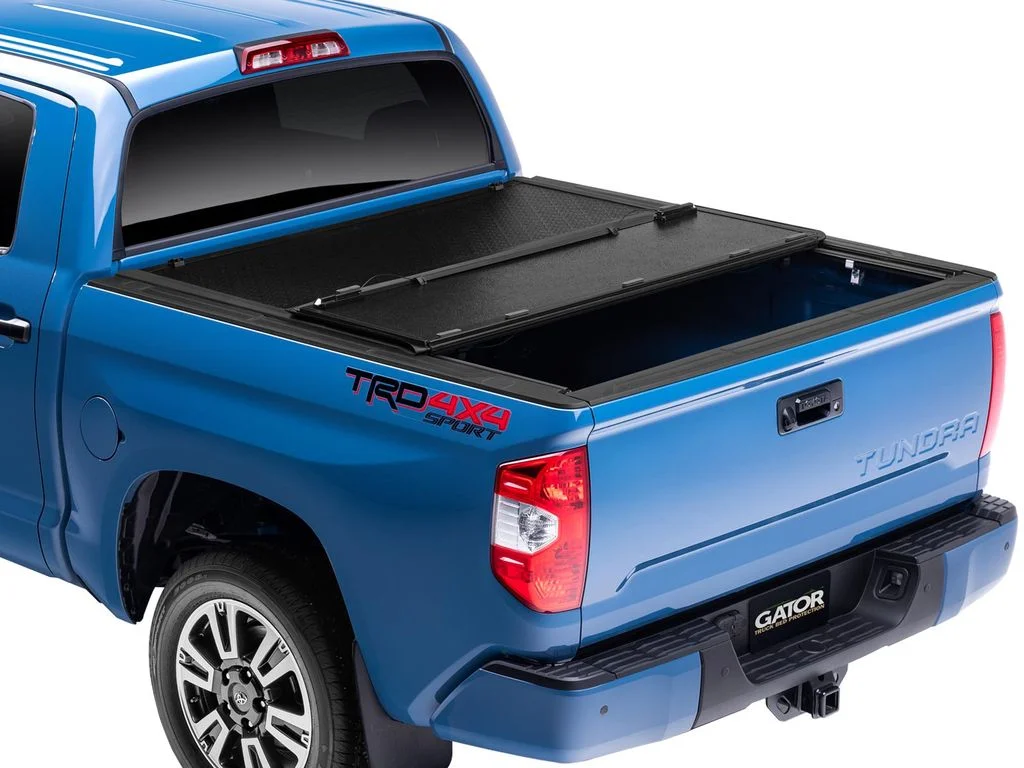 Gator EFX Hard Tri-Fold Truck Bed Tonneau Cover | GC44014 | Fits 2016 – 2023 Toyota Tacoma (fits with or w/o bedside storage boxes) 5′ 1″ Bed (60.5″)