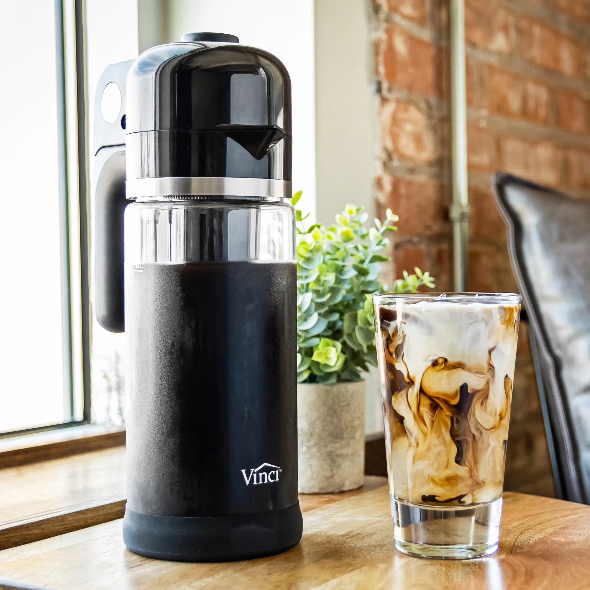 Vinci Express Cold Brew Coffee Maker in 5 Minutes, 4 Brew Strength Settings l Electric Cold Brew Coffee Maker w Borosilicate Glass Carafe, 1.1 Liter (37 Fluid Ounces)