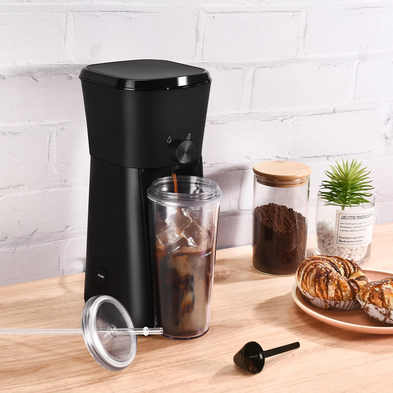 Mainstays Iced Coffee Maker with 20 fl oz Reusable Tumbler and Filter, Black, New condition