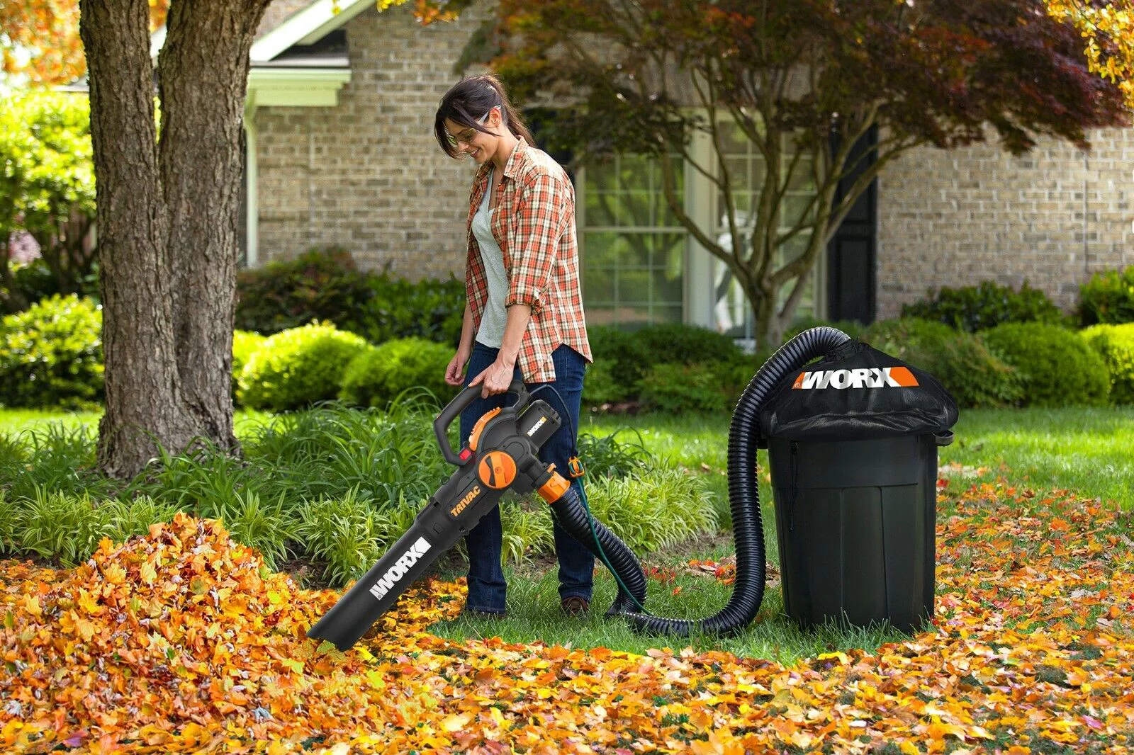 Worx WG524 12 Amp TRIVAC 3-in-1 Electric Leaf Blower/Mulcher/Vac with Leaf Collection System