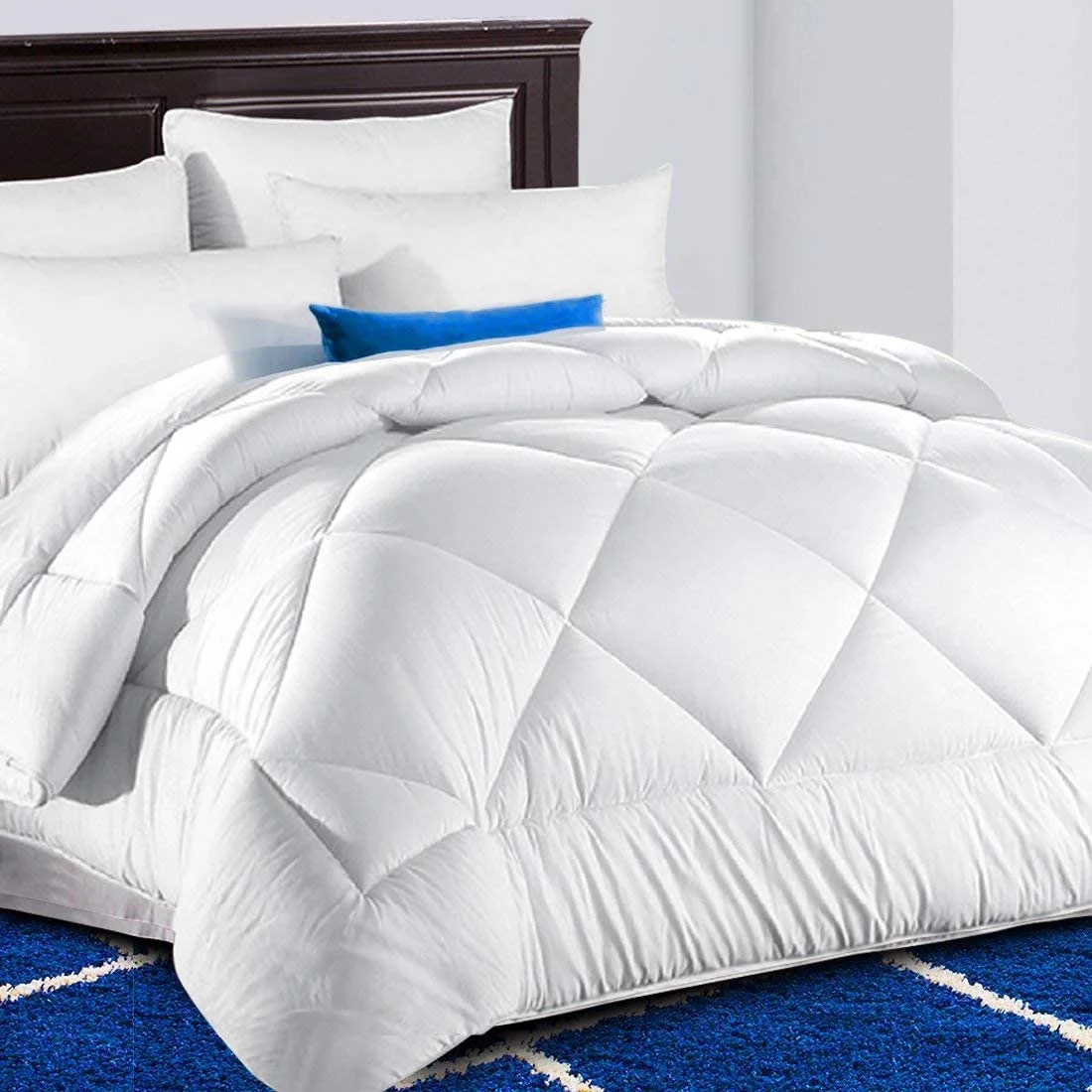 SOPAT All Season Down Alternative Comforter Hotel Luxury Quilted Duvet Insert Cooling Washable Hypoallergenic Reversible Quilt – Queen,White