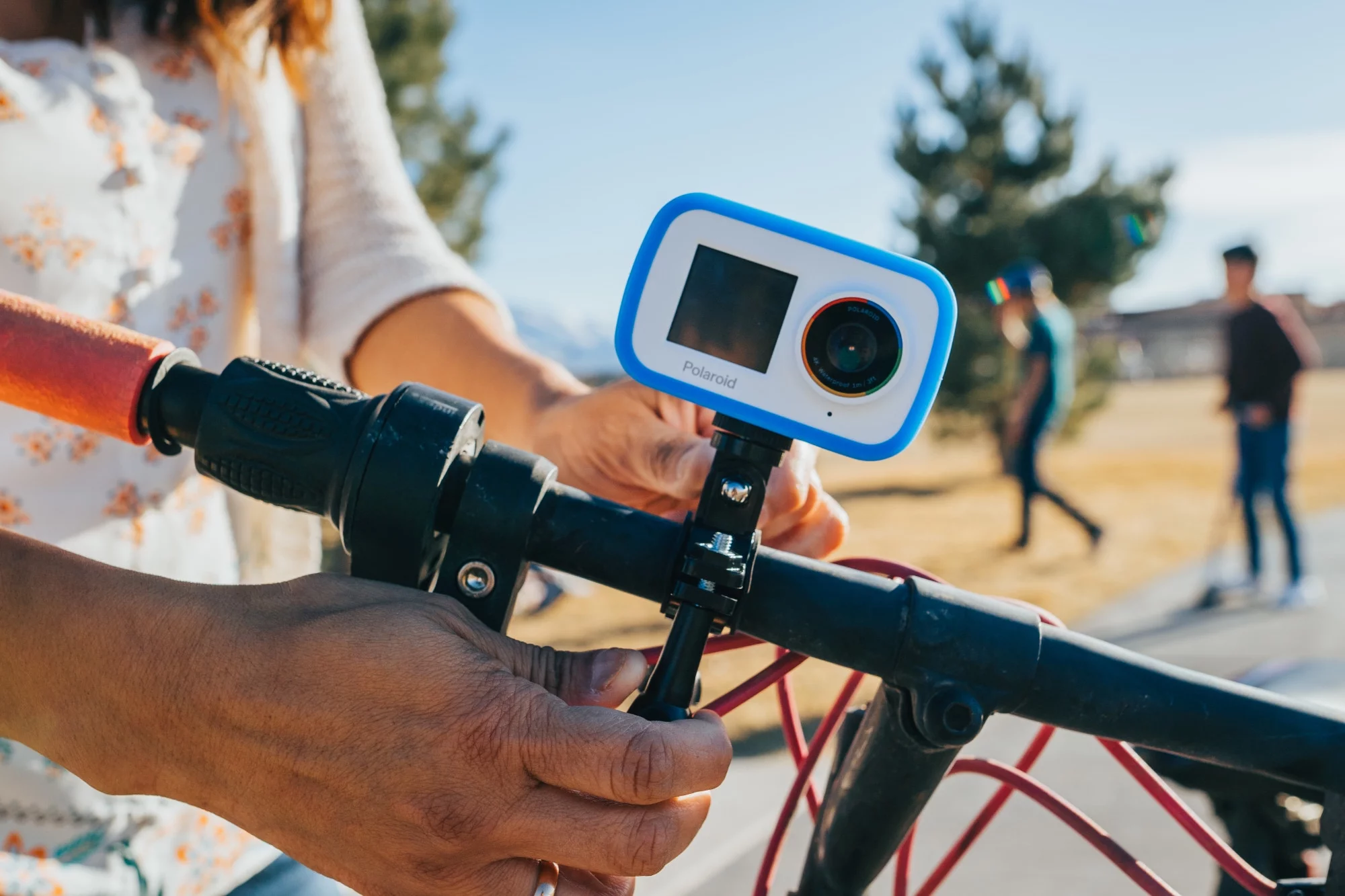 Polaroid Dual Screen WiFi Action Camera 4K,18MP, Waterproof, Blue and White