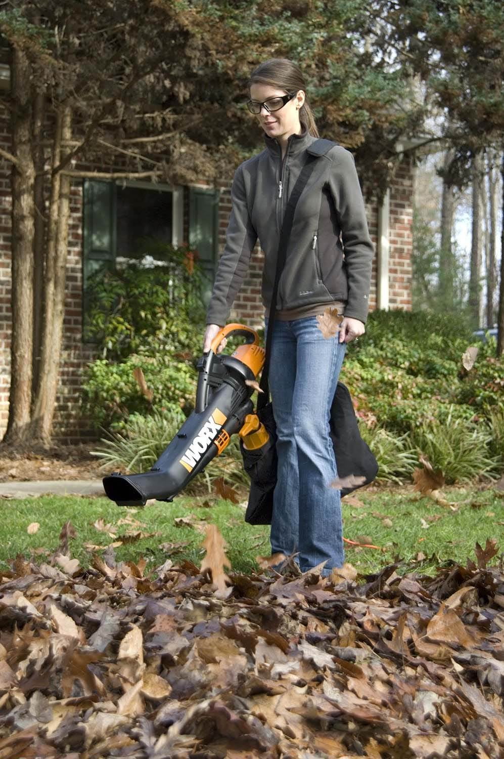 WORX WG509 Corded Electric TriVac Blower/Mulcher/Vacuum & Impellar Bag and Strap