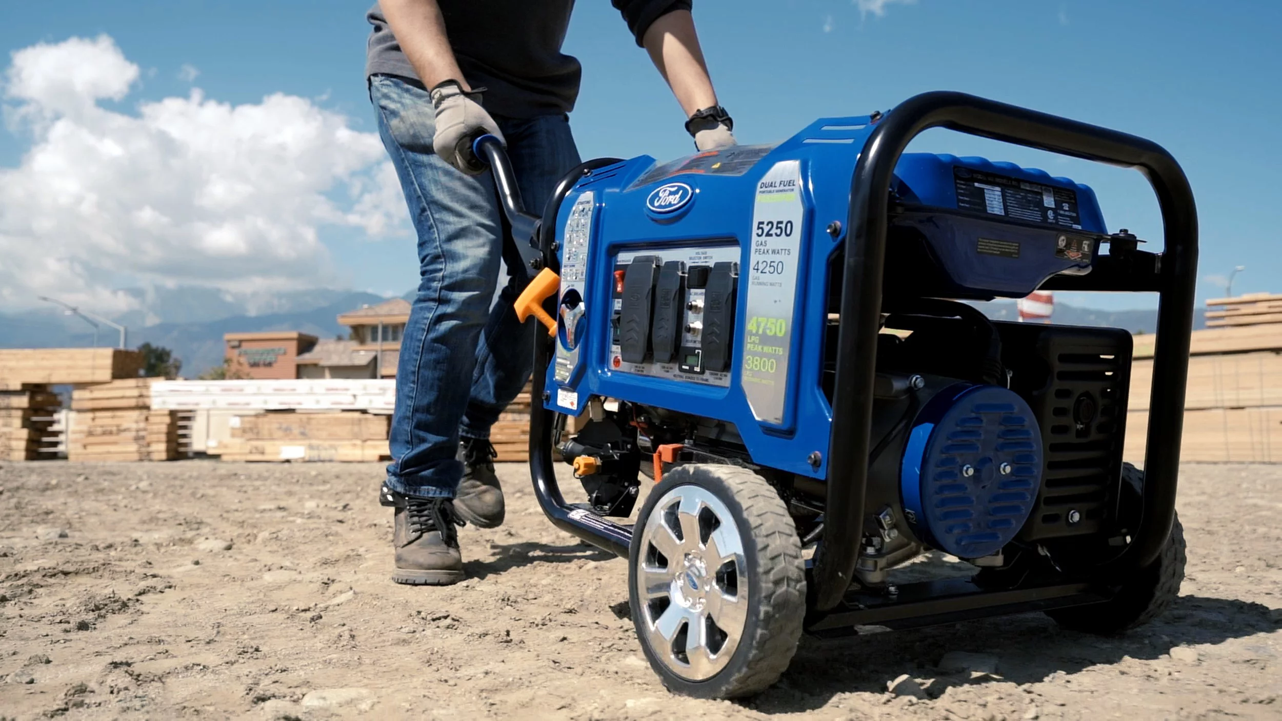 Ford 5,250-Watt Dual Fuel Portable Generator with Wireless Remote Start