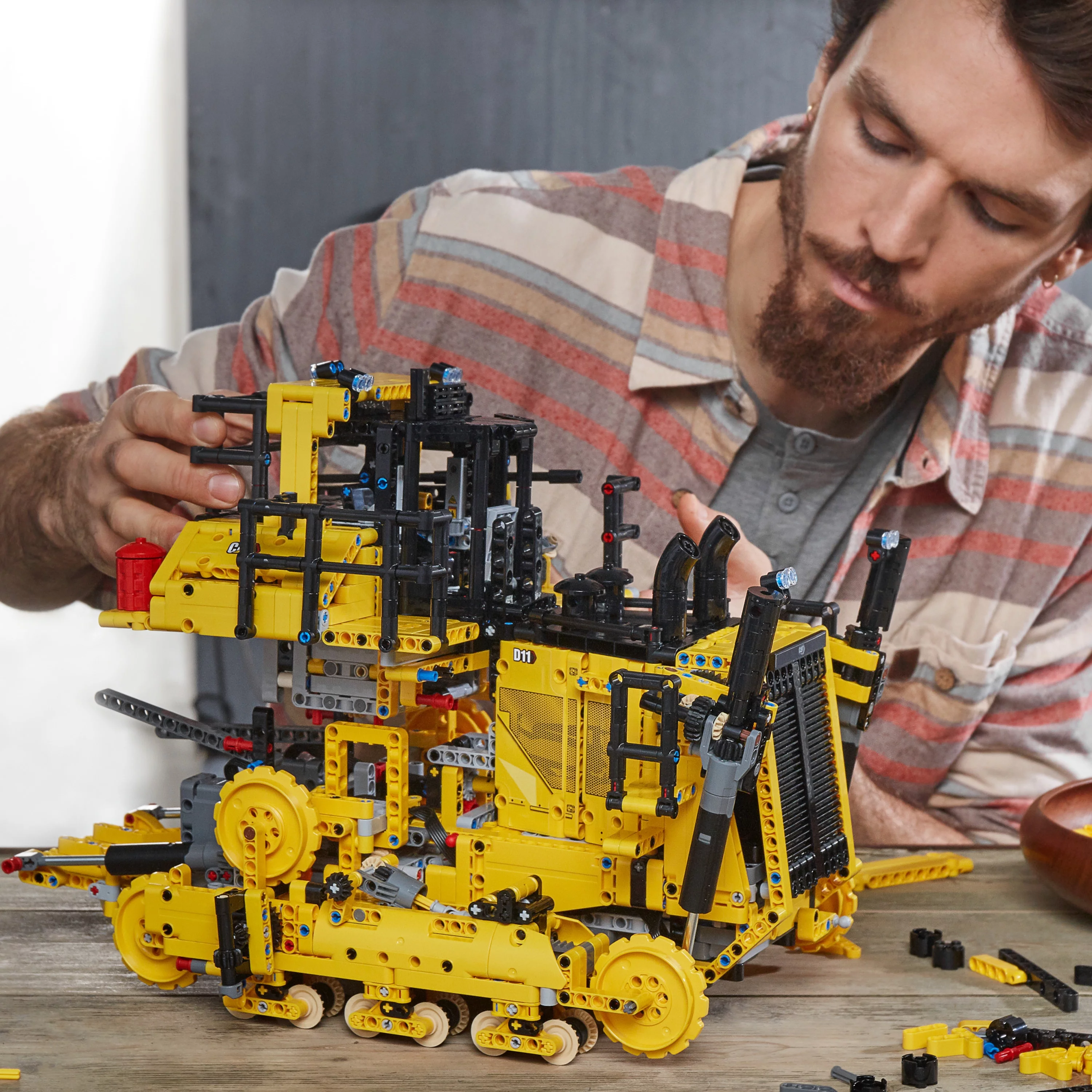 LEGO Technic App-Controlled Cat D11 Bulldozer 42131