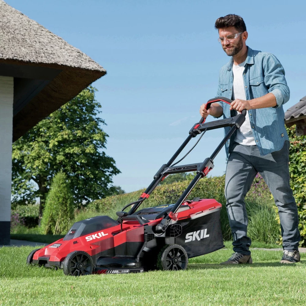 SKIL PM4912B-20 PWR CORE 20 Brushless 18″ Lawn Mower Kit w/Two 4.0 Ah Battery and Dual Port Charge