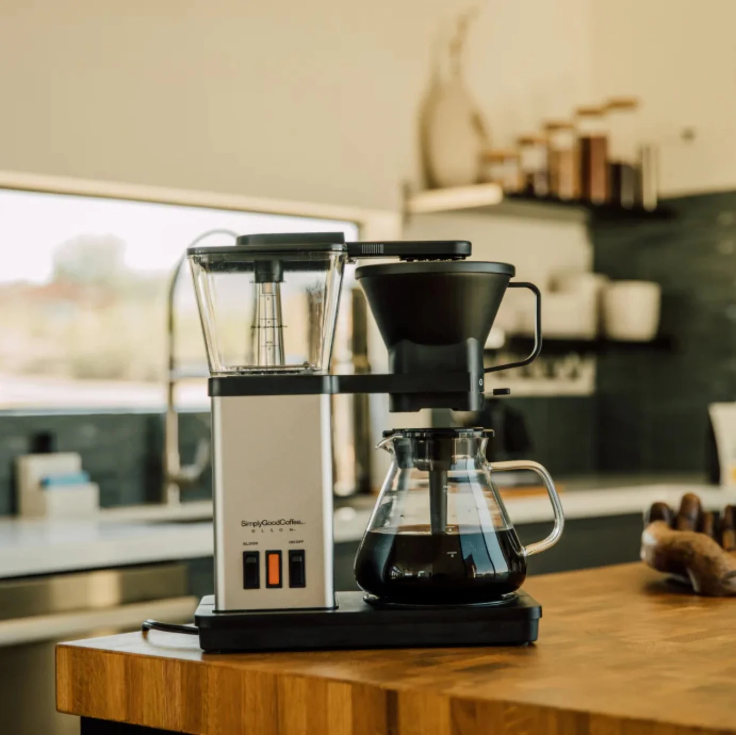 SimplyGoodCoffee Brewer – The best automatic drip coffee flavor possible at the flip of a switch