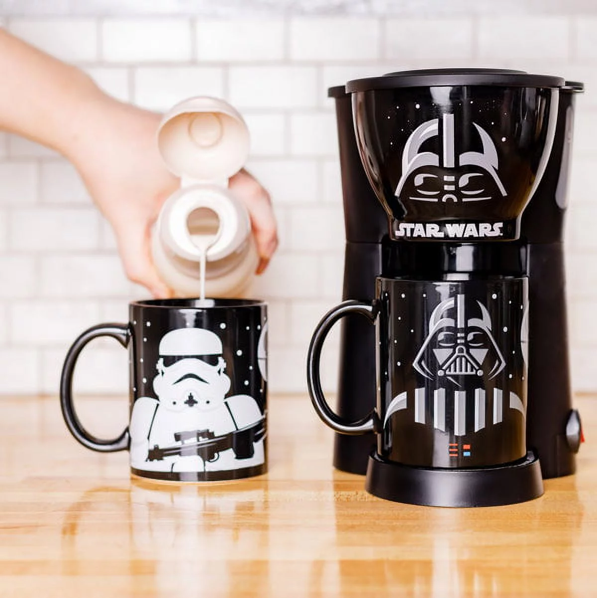 Uncanny Brands Star Wars Darth Vader & Stormtrooper Coffee Maker Set