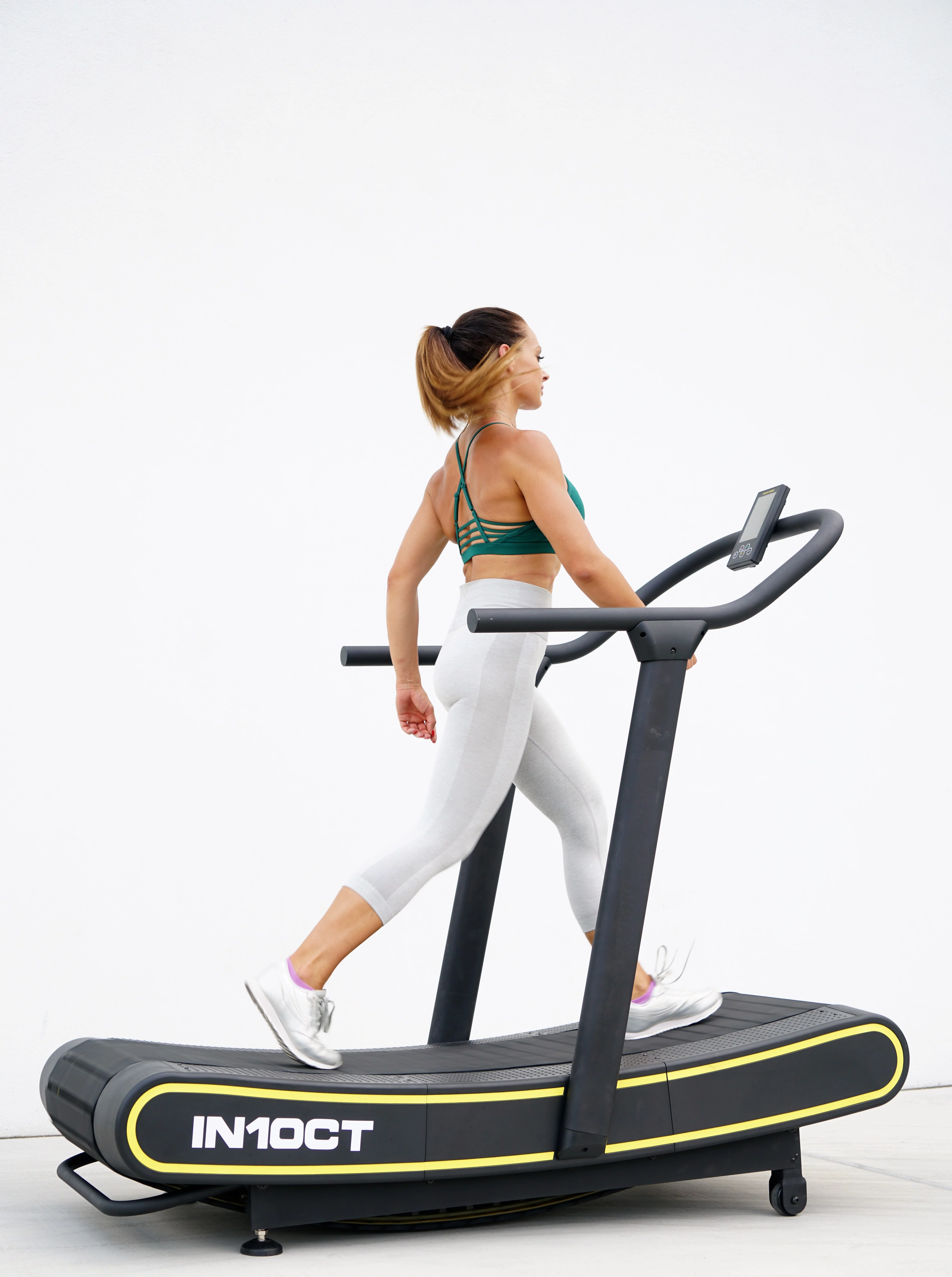 IN10CT Health Runner Manual Treadmill