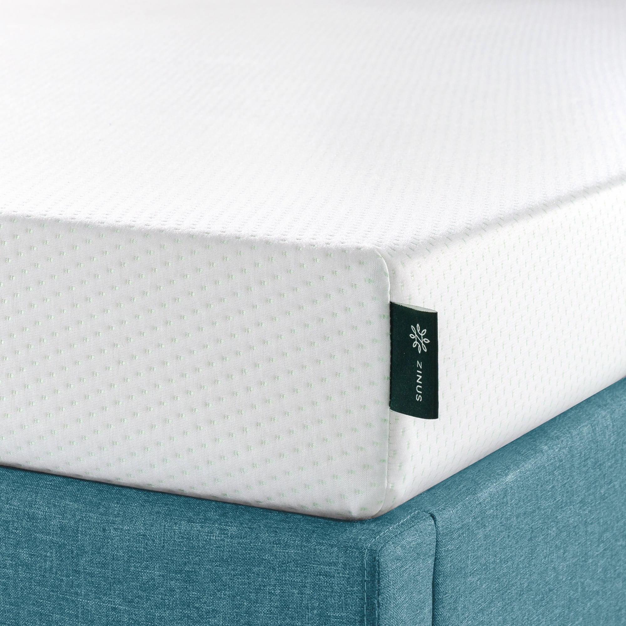 Zinus 6″ Green Tea Memory Foam Mattress, Queen