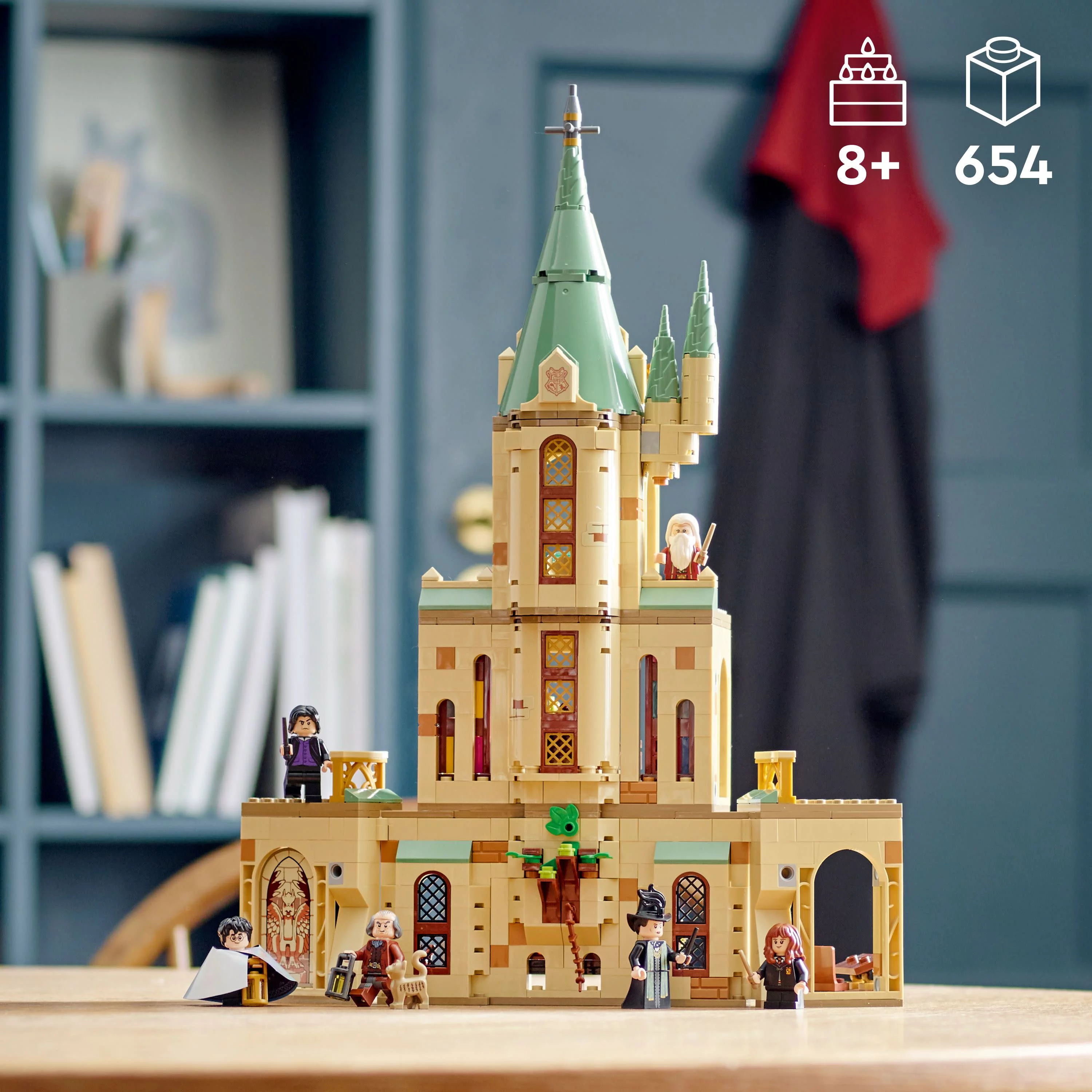 LEGO Harry Potter Hogwarts: Dumbledore’s Office 76402 Castle Toy, Set with Sorting Hat, Sword of Gryffindor and 6 Minifigures, for Kids Aged 8 Plus